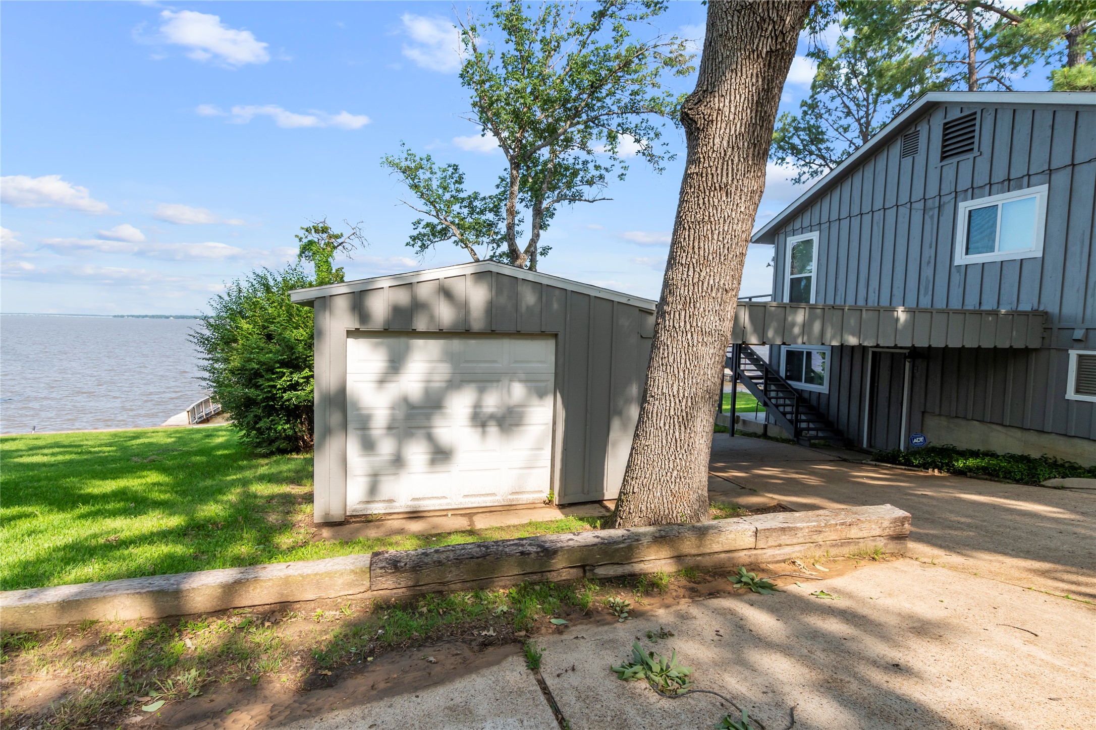 81 Isle Of View Drive