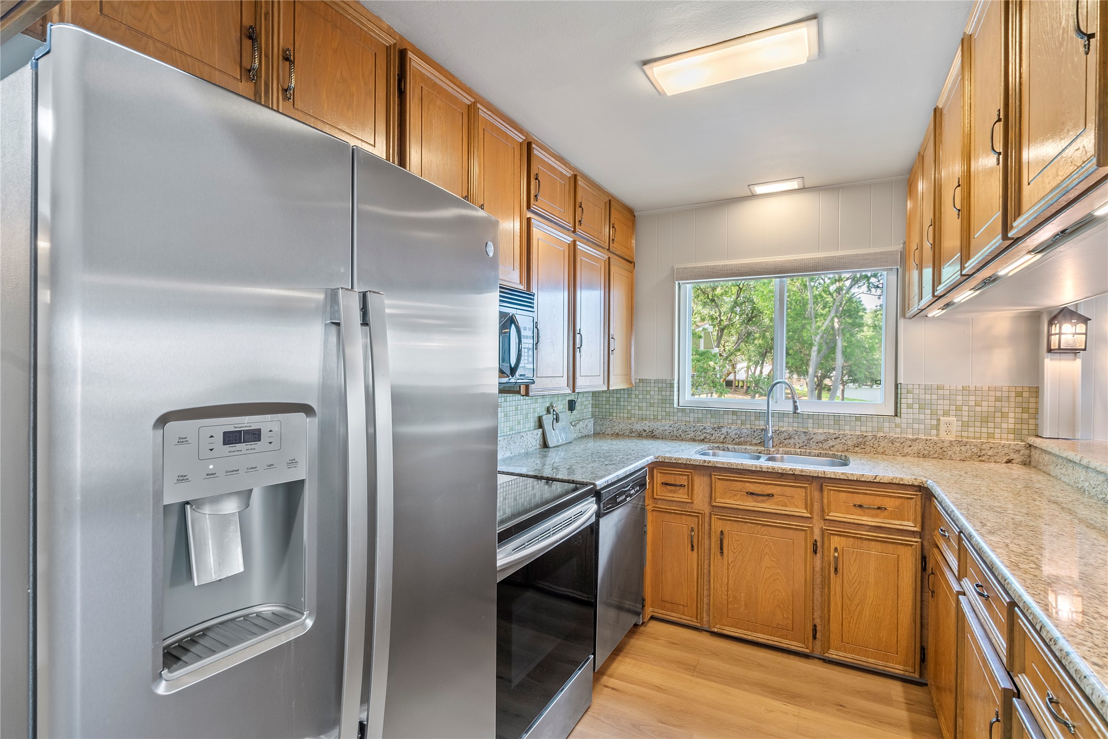 81 Isle Of View Drive