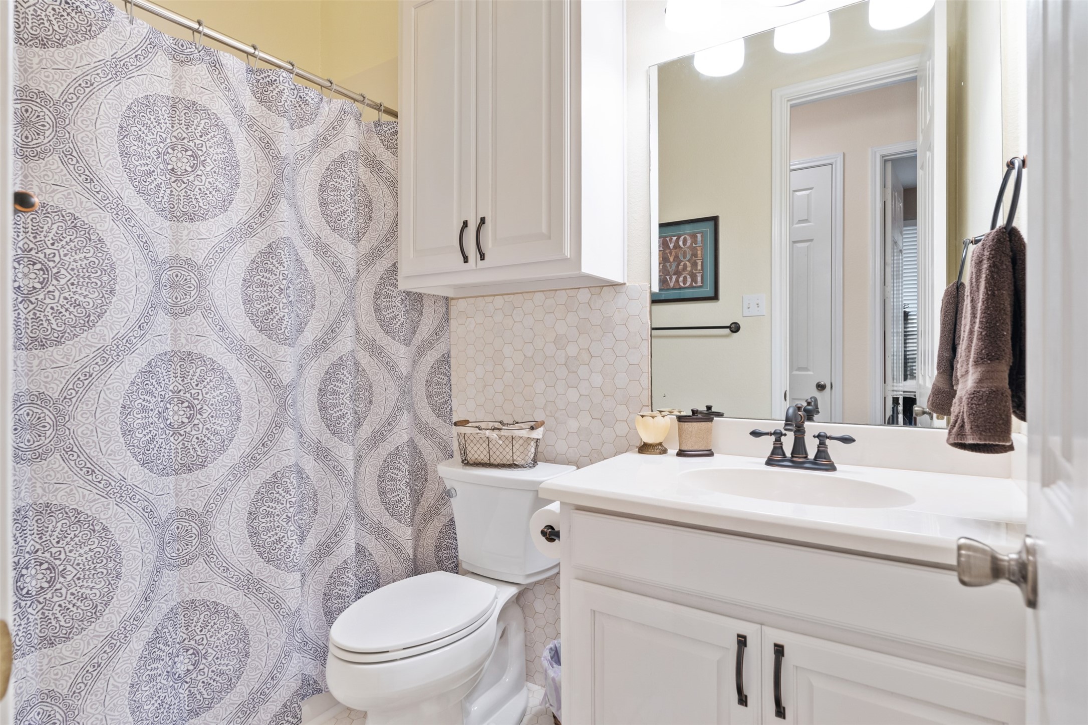 808 Oak Landing Circle