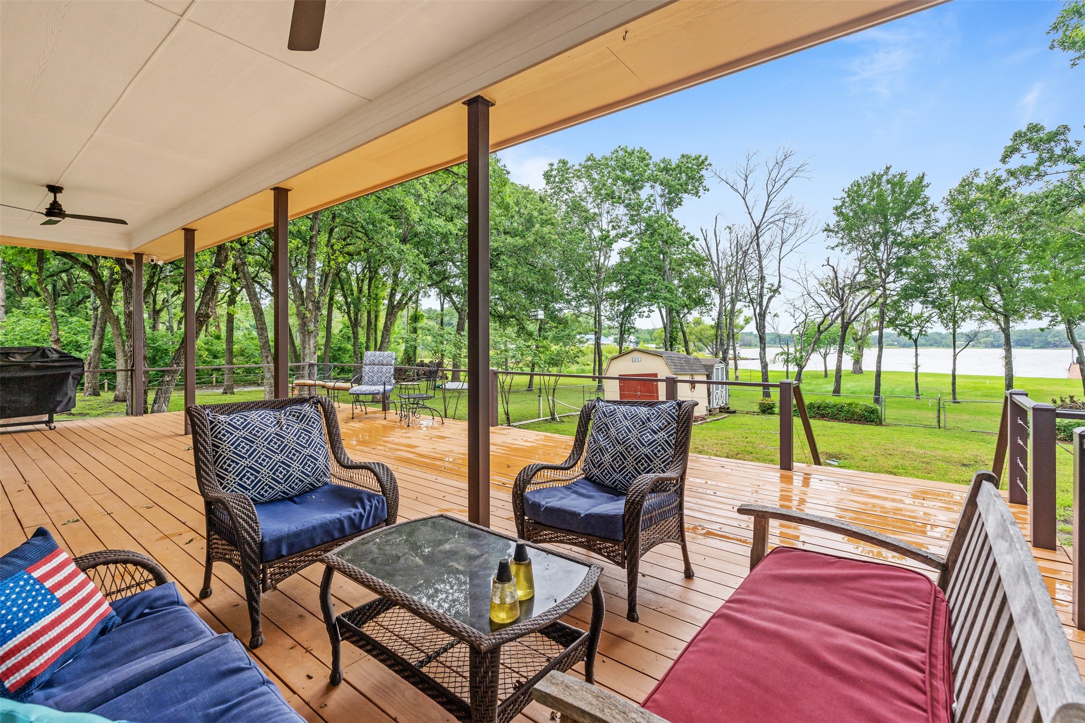 808 Oak Landing Circle