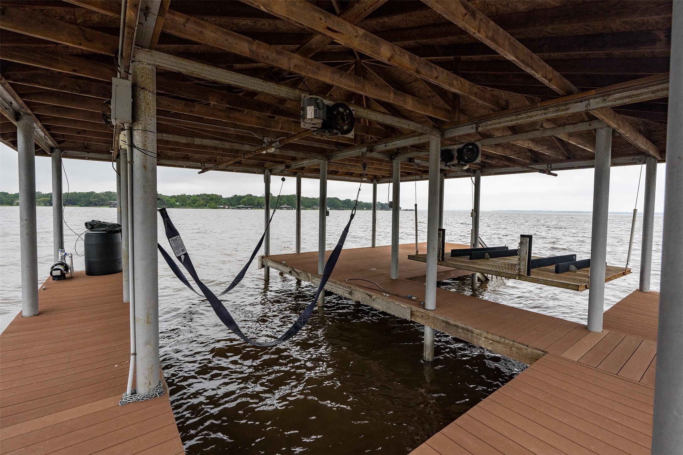 808 Oak Landing Circle