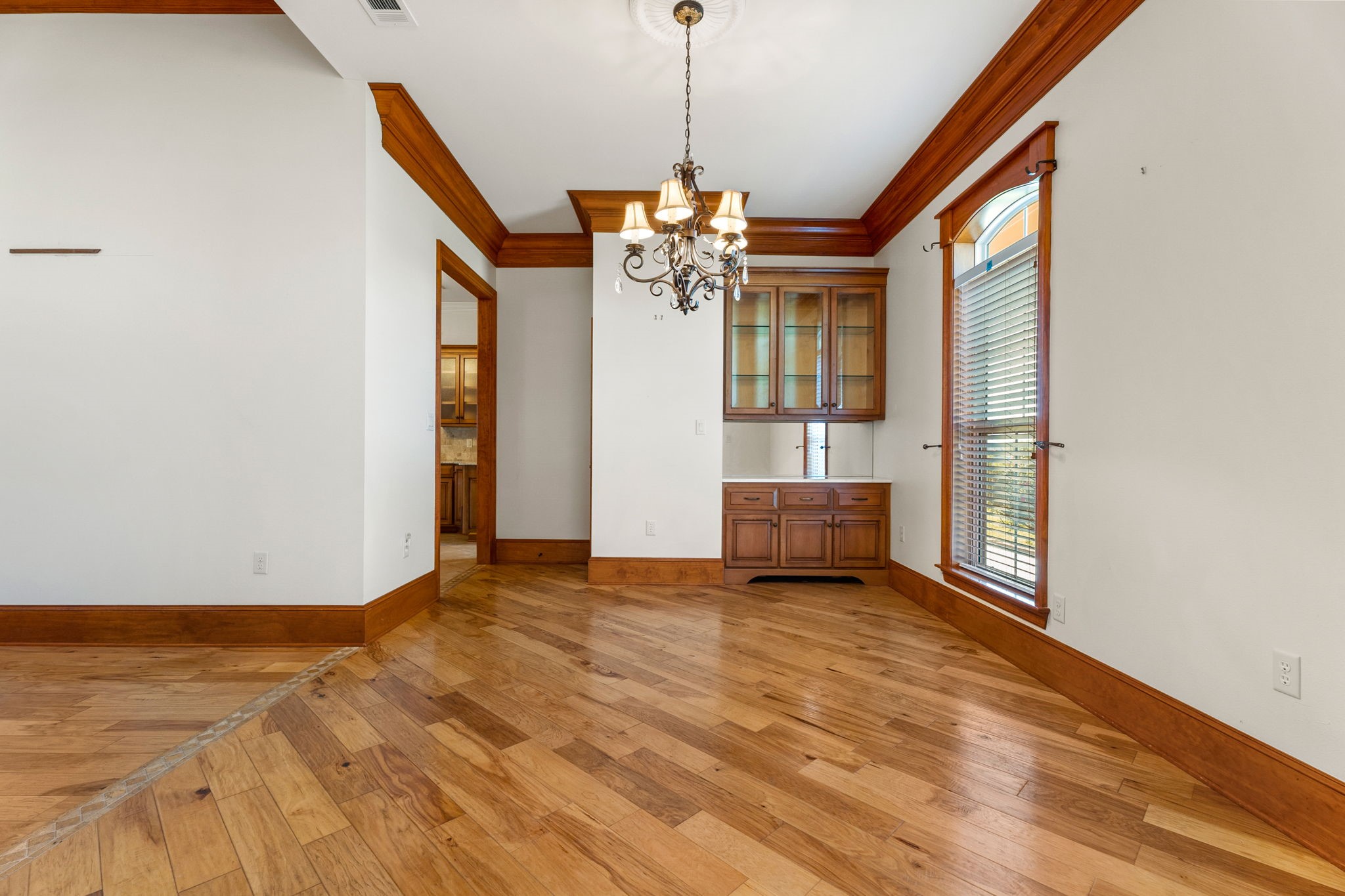 4801 Bridle View Court