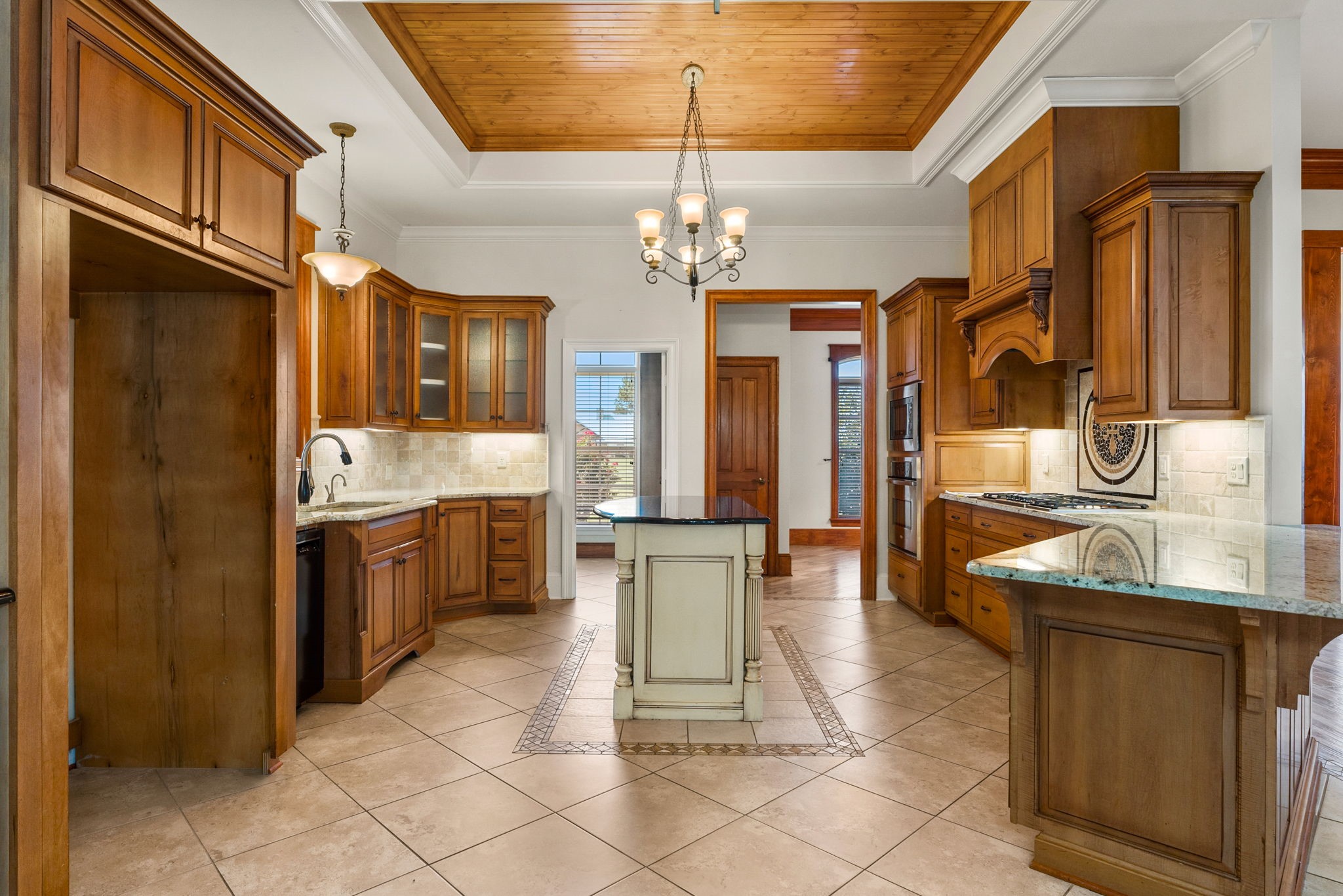 4801 Bridle View Court