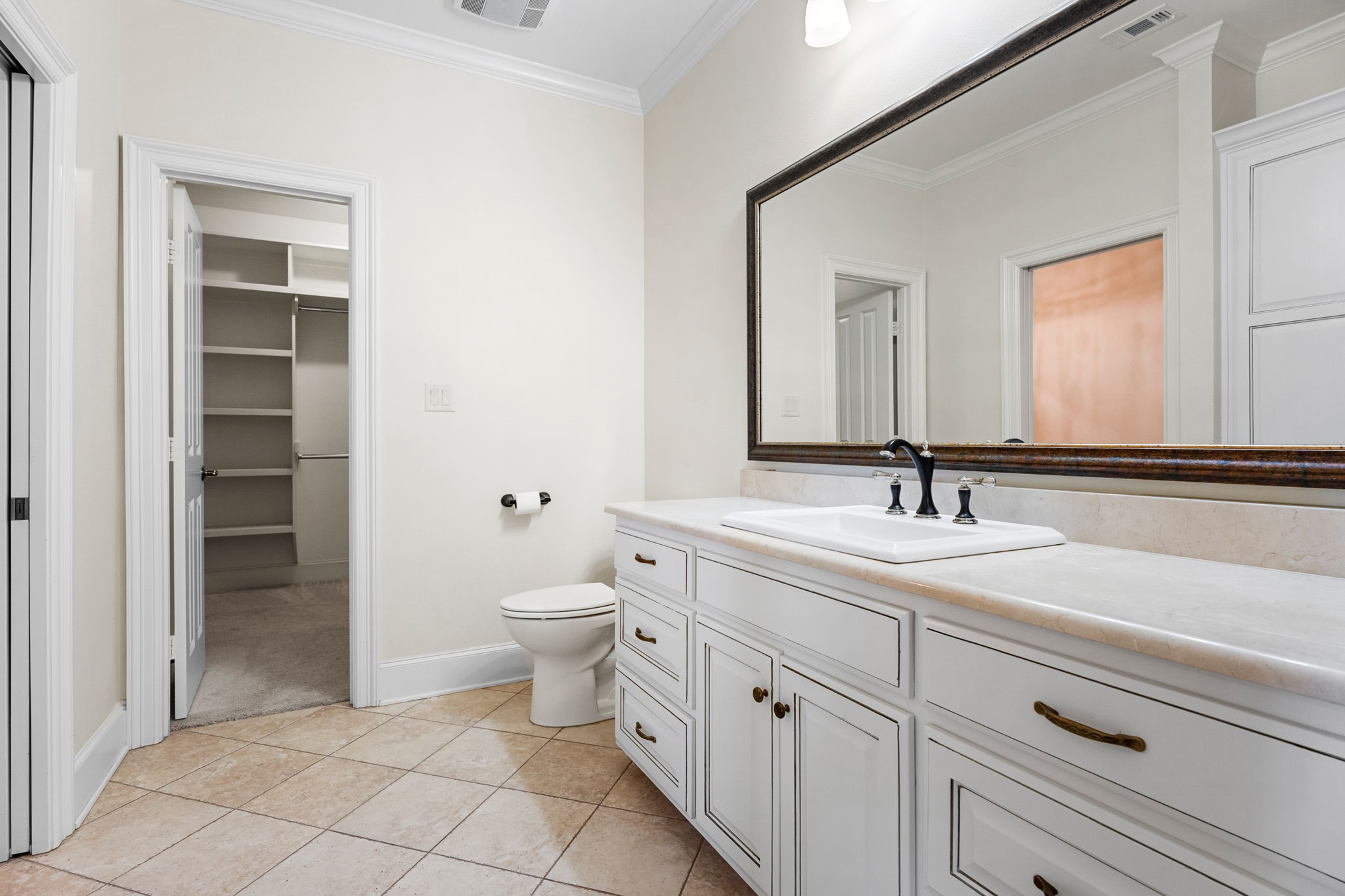 4801 Bridle View Court