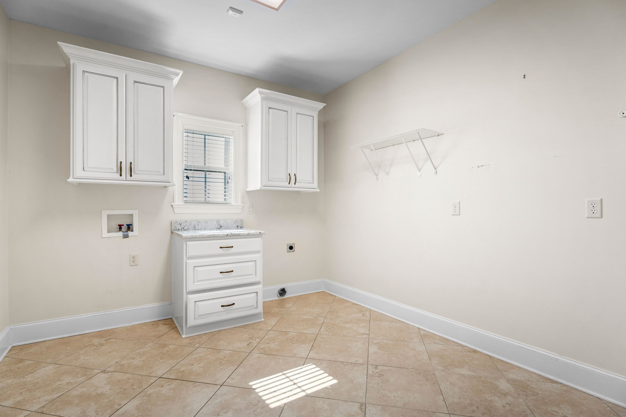 4801 Bridle View Court