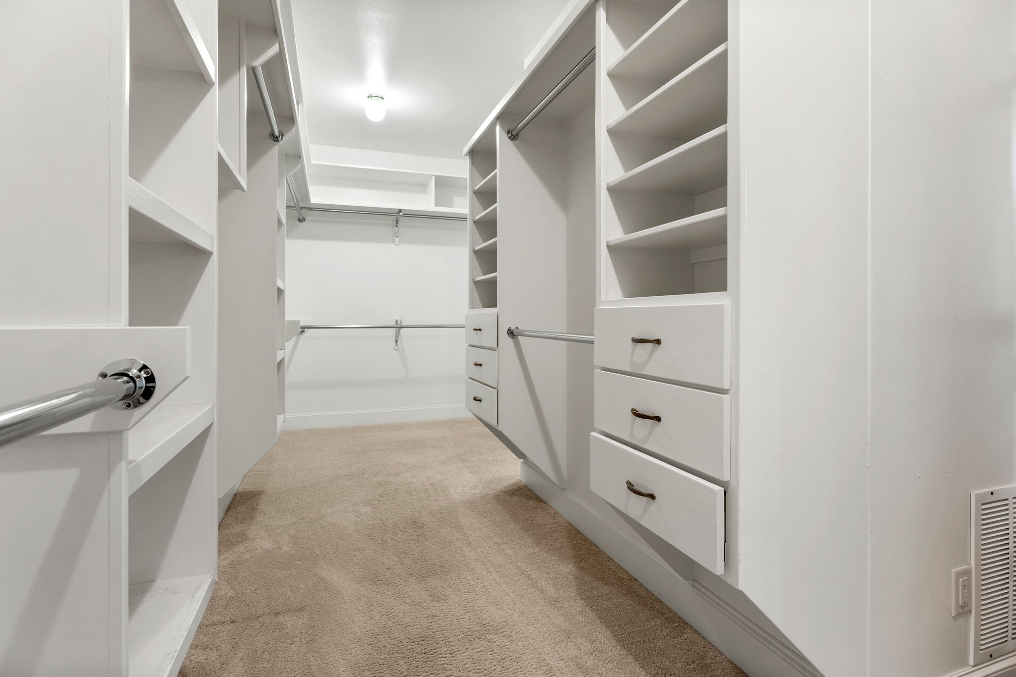 4801 Bridle View Court