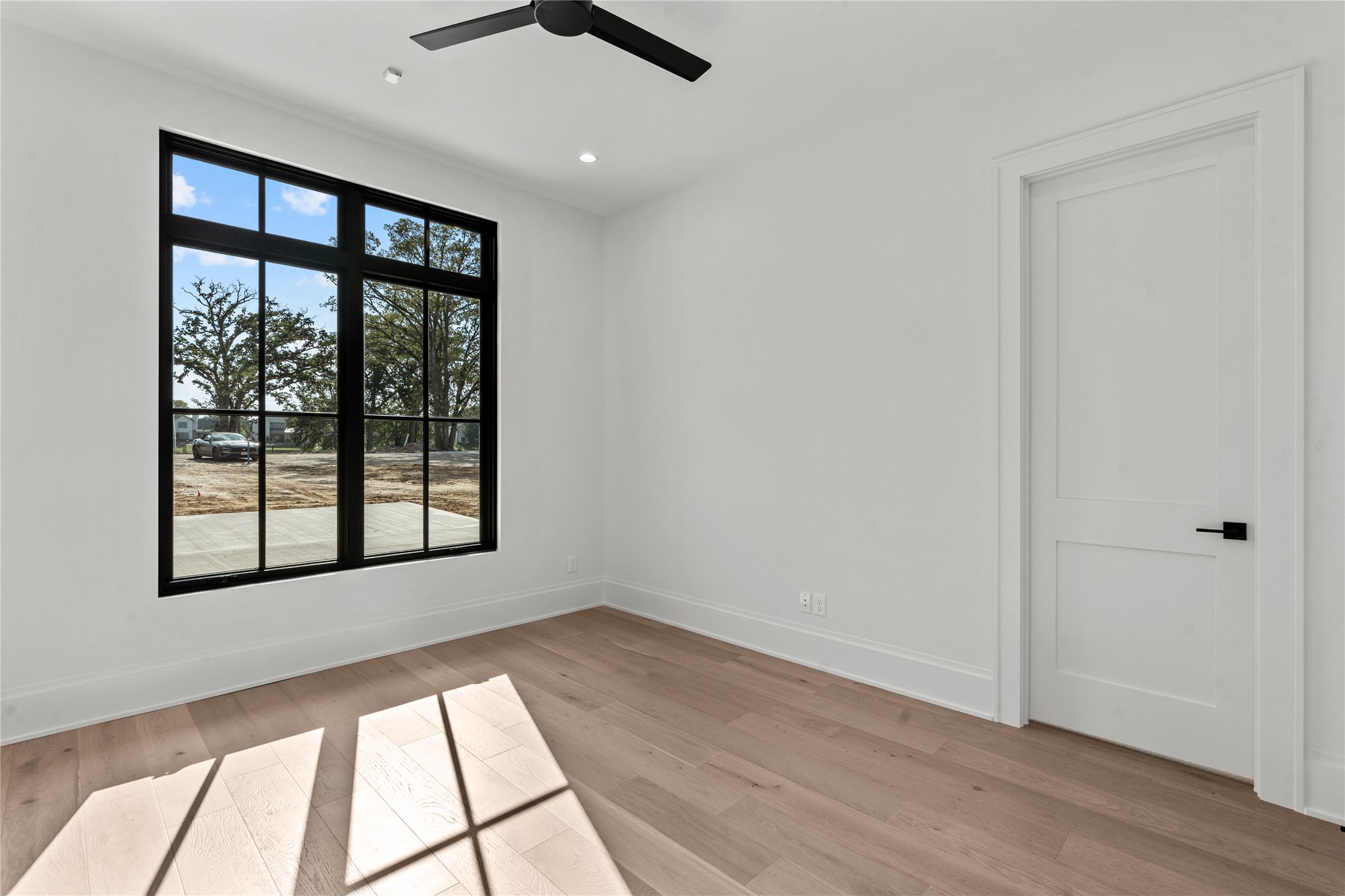2578 Groves Drive