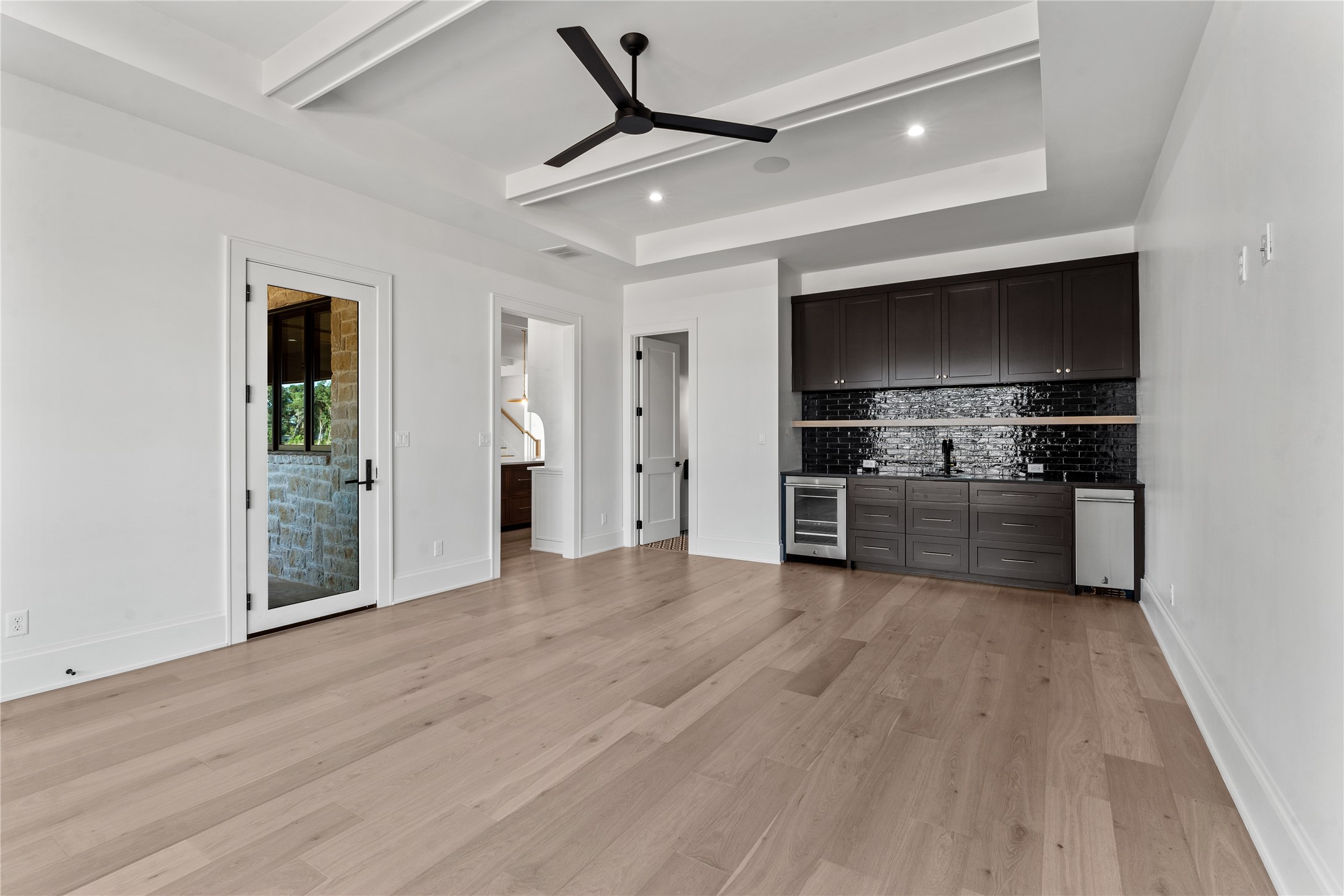 2578 Groves Drive