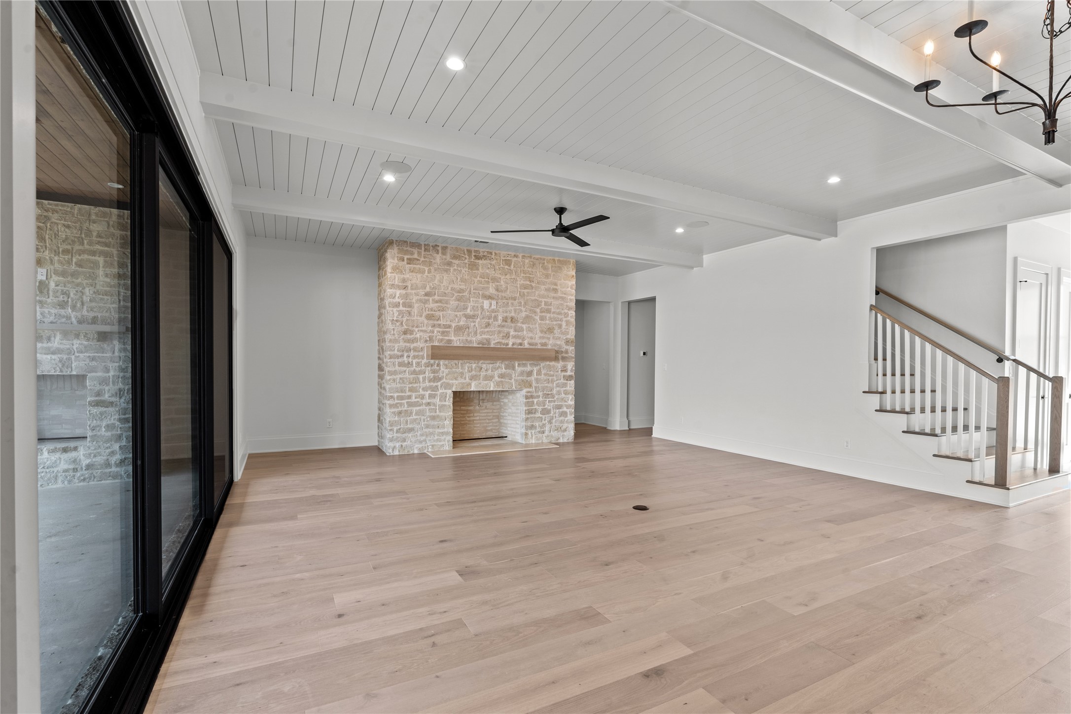 2578 Groves Drive