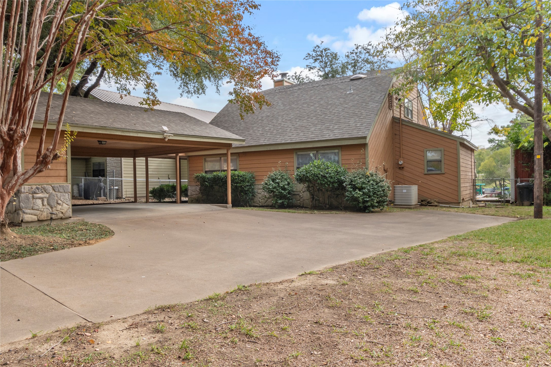 1304 Villa Bay Drive