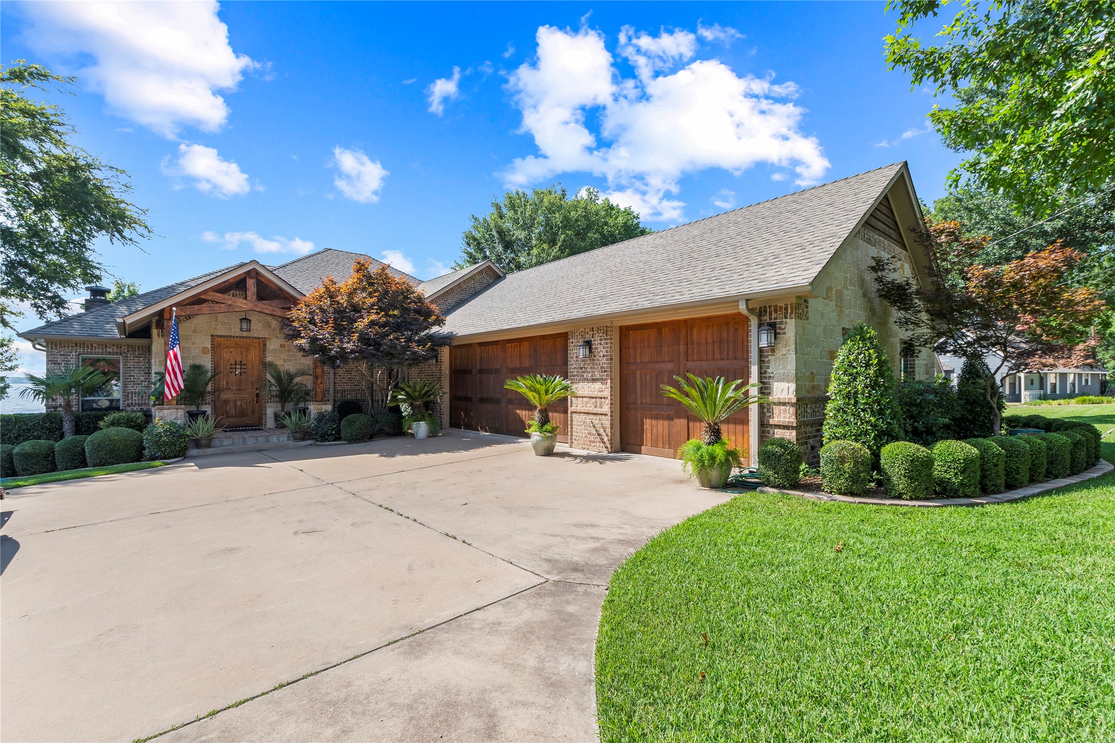 112 Excalibur Circle