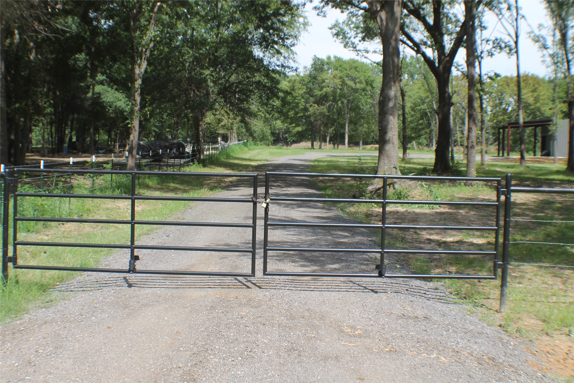 1006 Cream Level Road