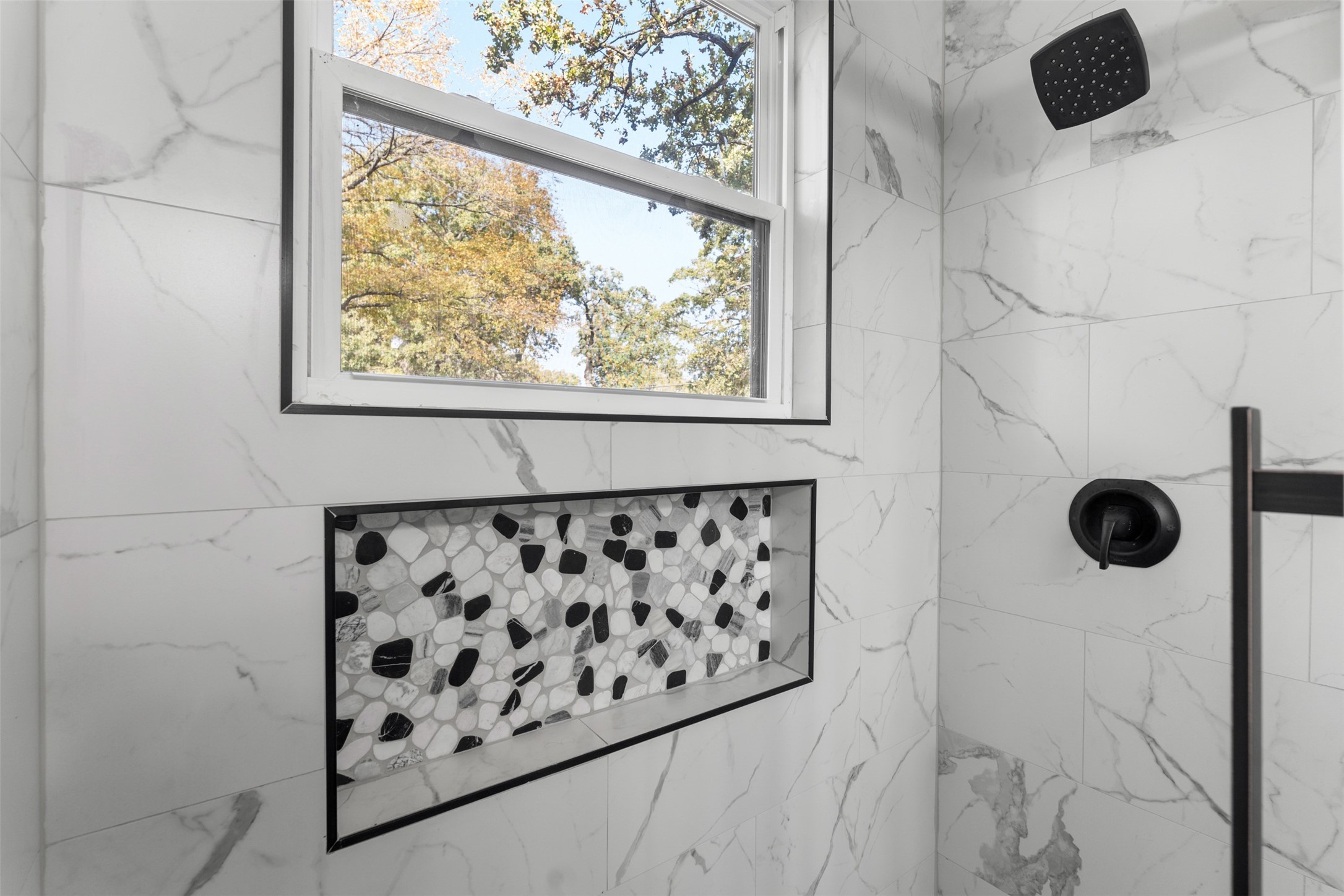 1517 Oak Shore Drive