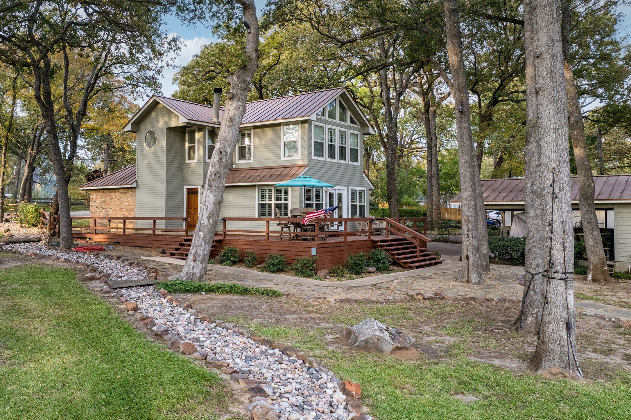 1517 Oak Shore Drive