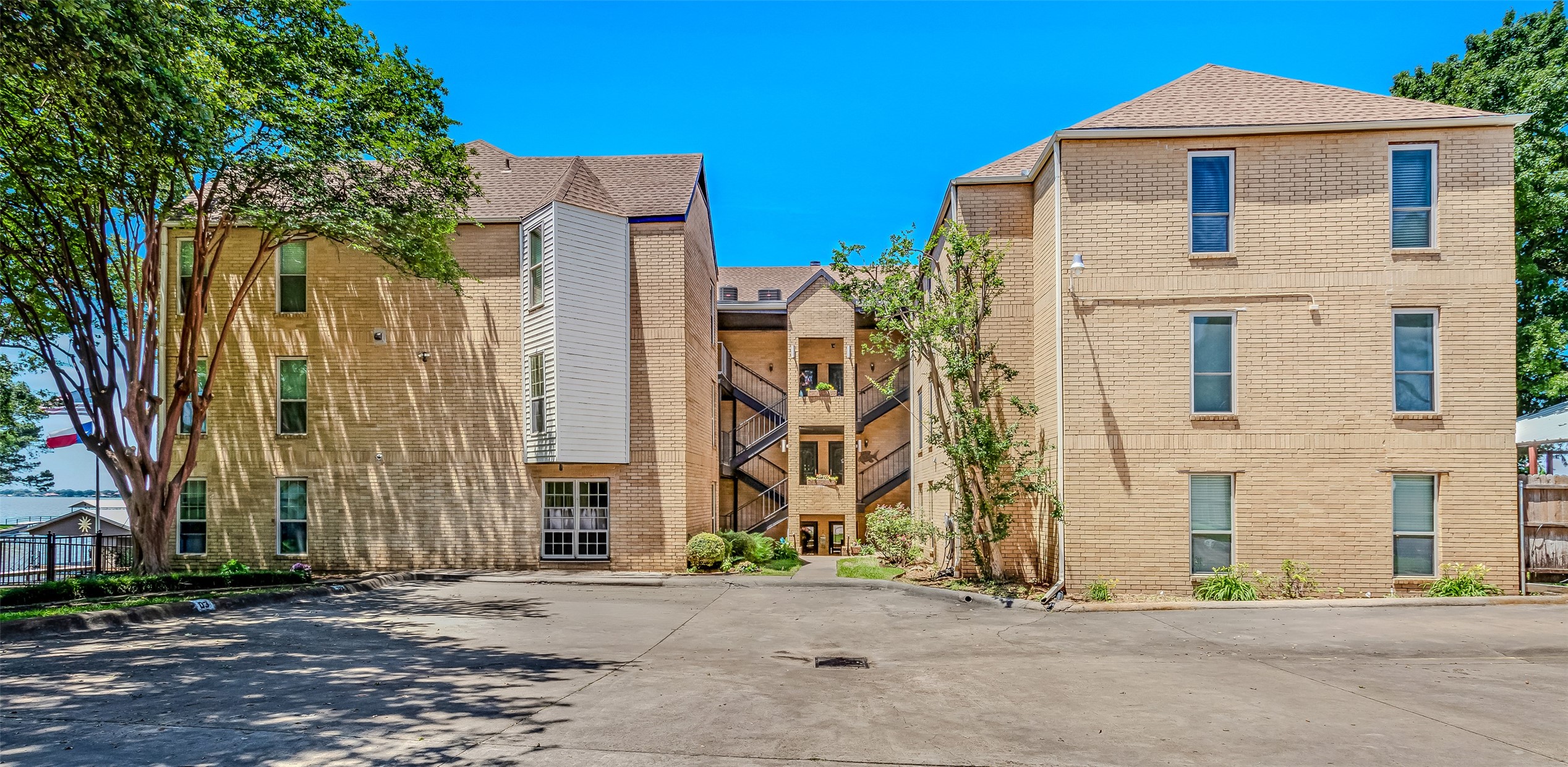 160 Peninsula Point Terrace A1