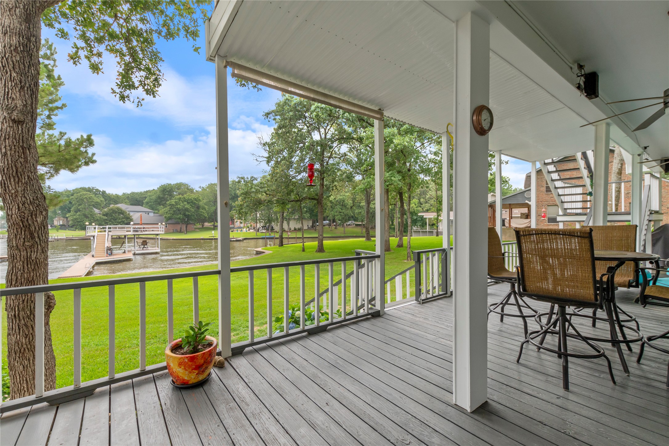 236 E Beachwood Loop