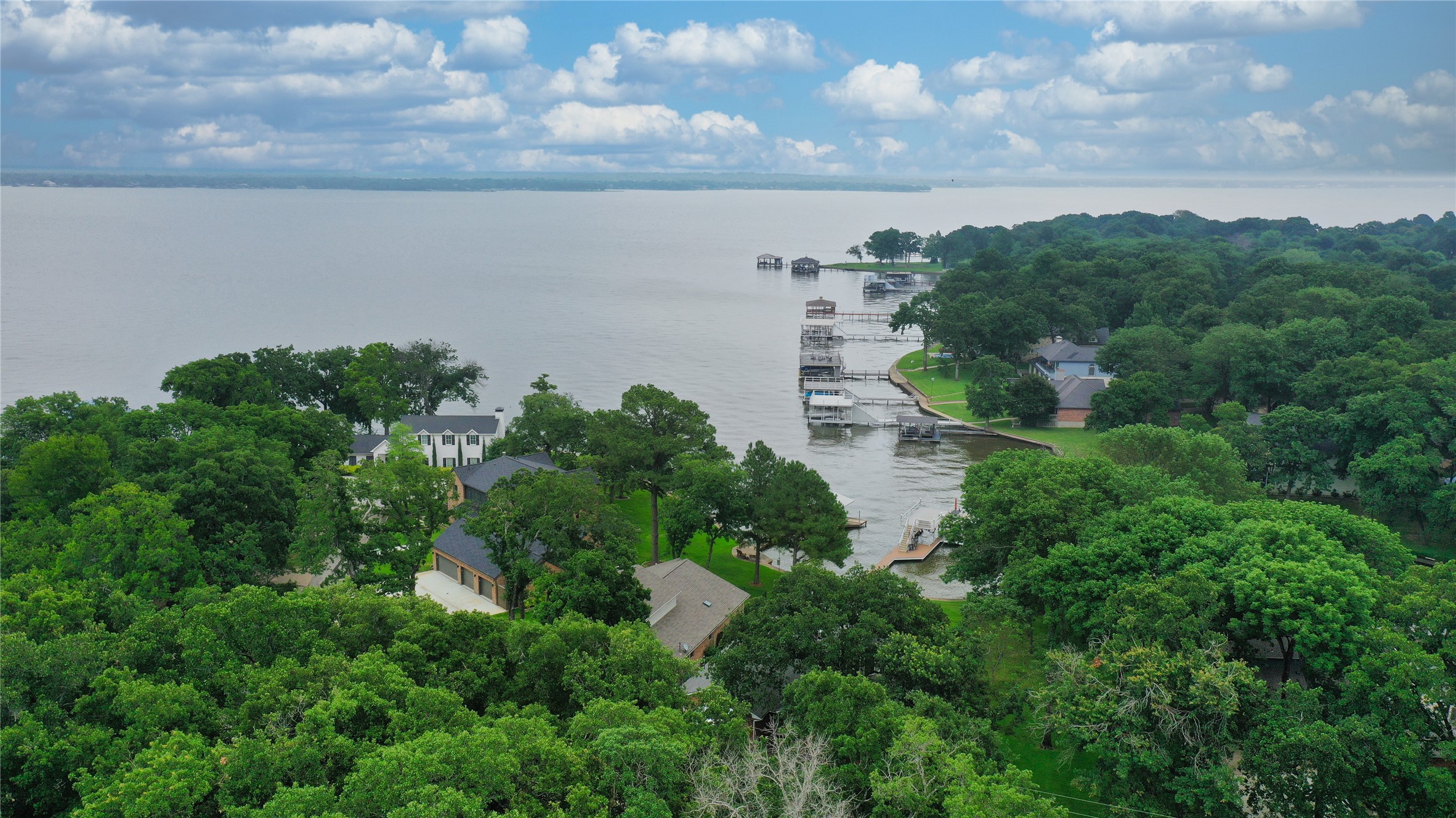 236 E Beachwood Loop