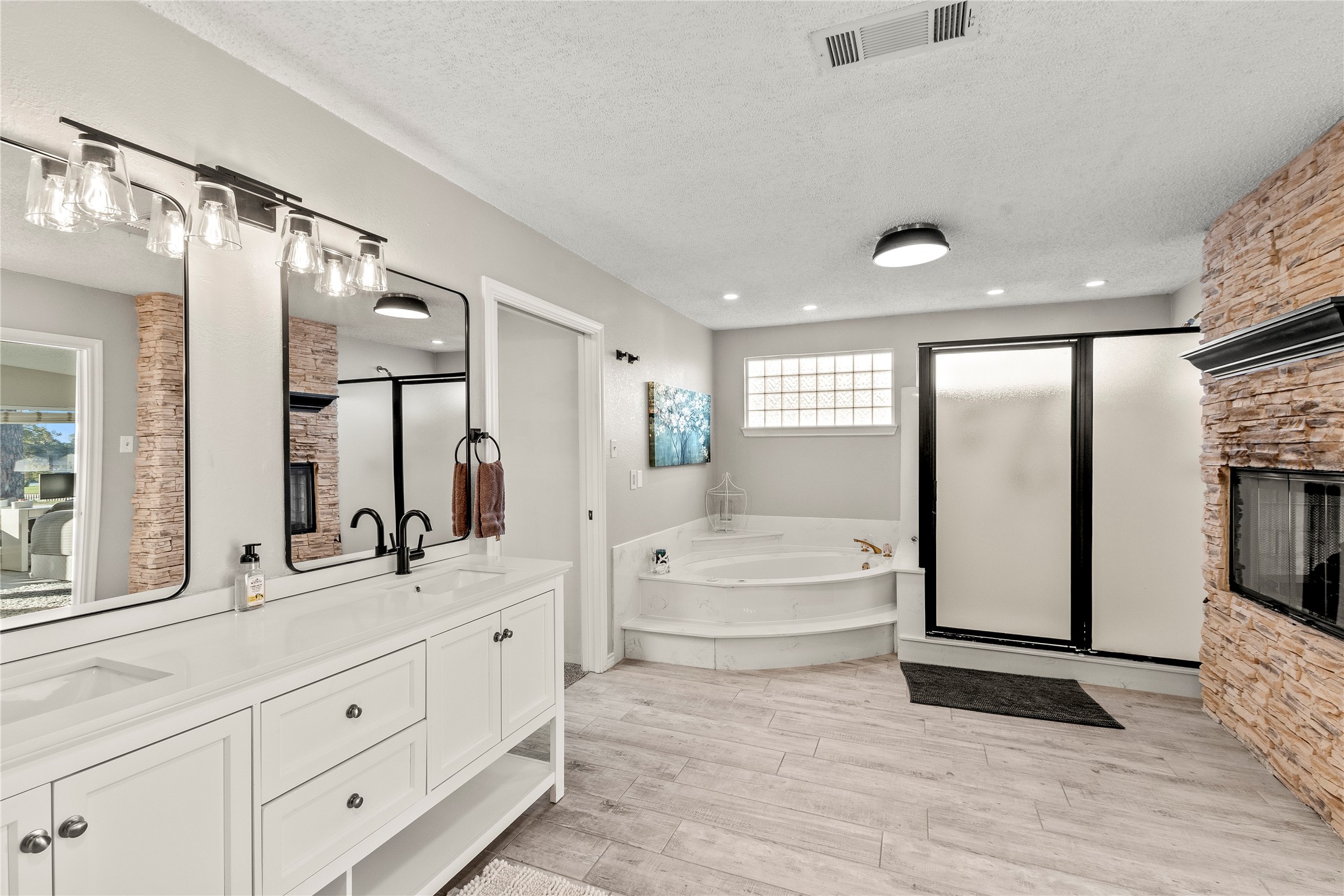 135 Cedar Bend Drive