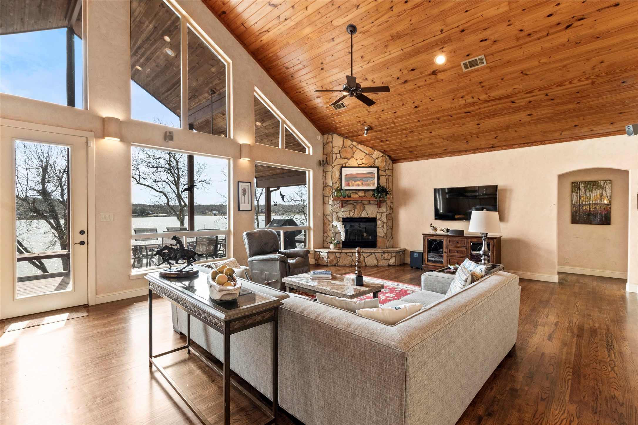 6848 Scenic Drive