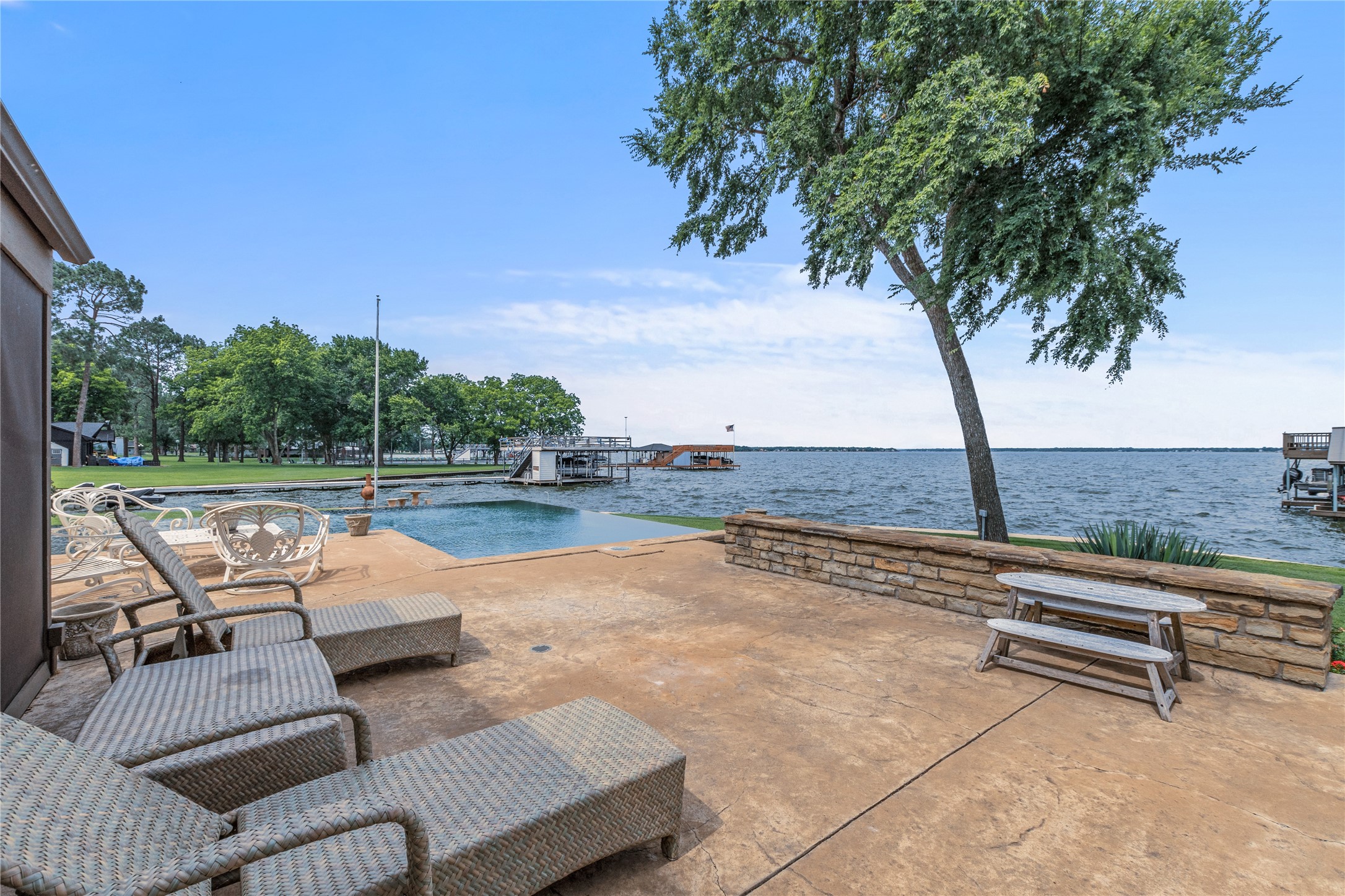 553 Arrowwood Beach Road