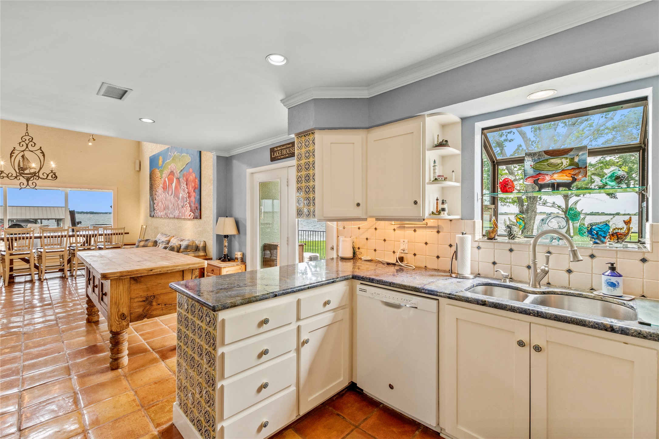 553 Arrowwood Beach Road