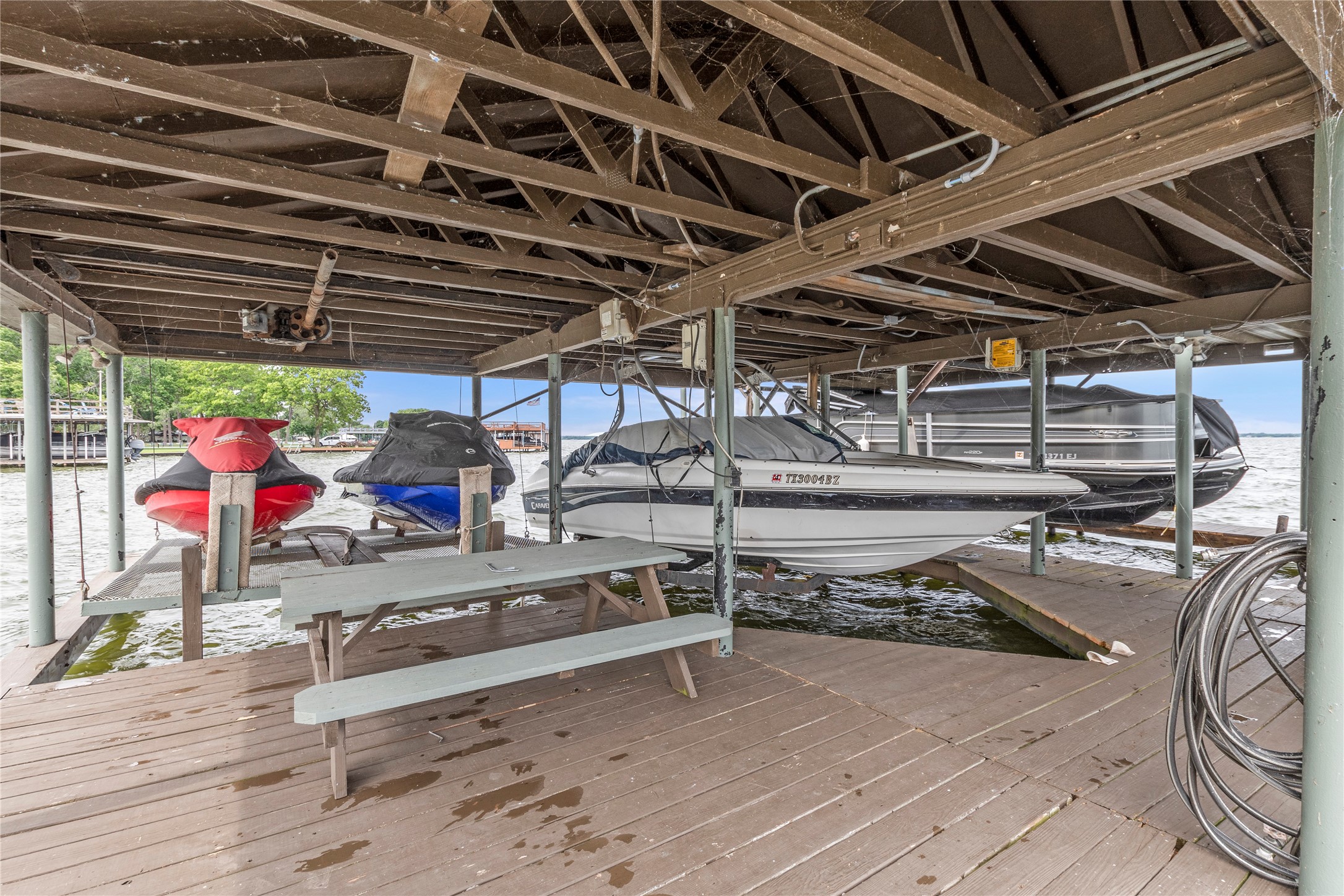 553 Arrowwood Beach Road
