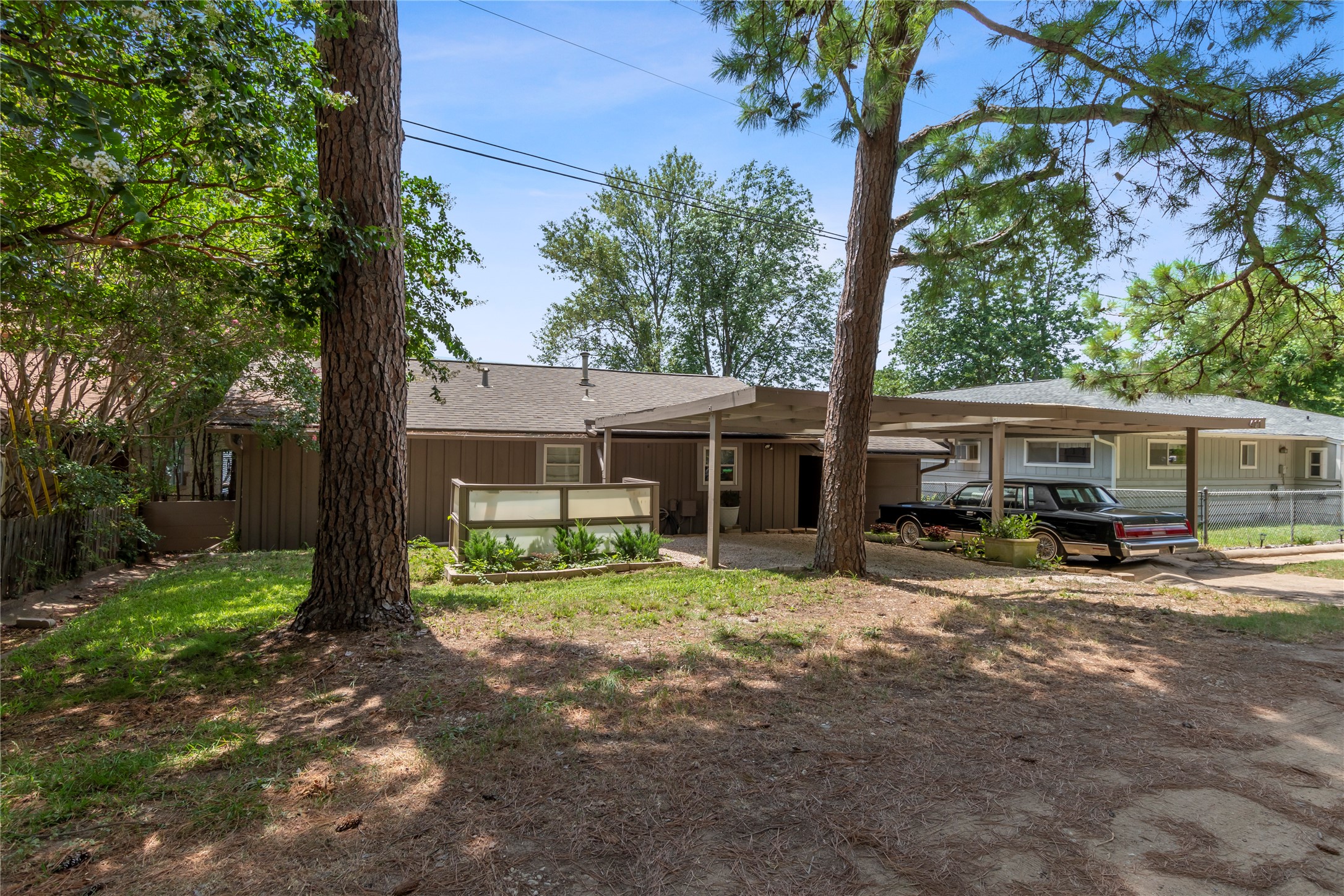 421 Bevo Trail