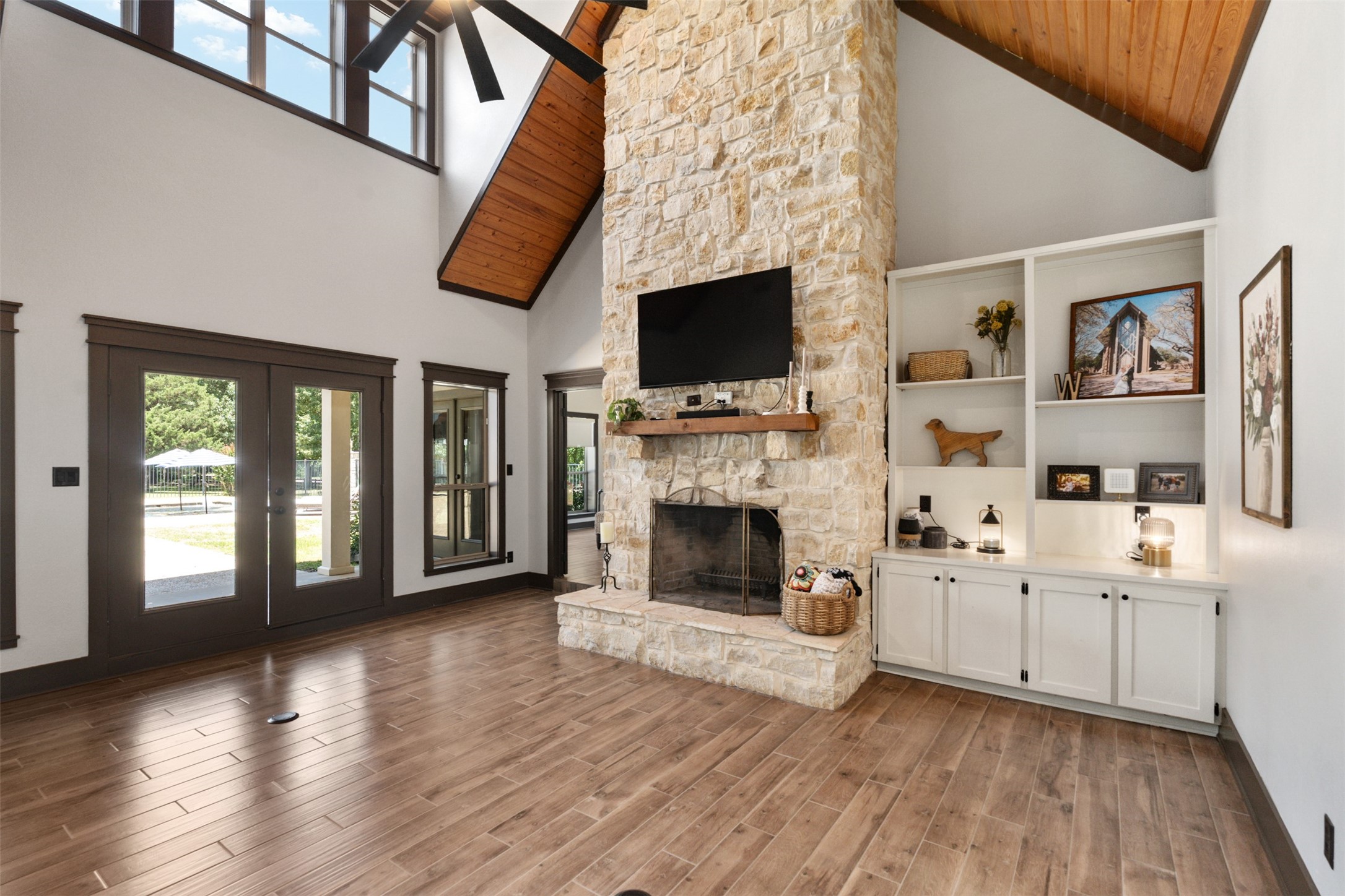 106 Timber Hill Drive