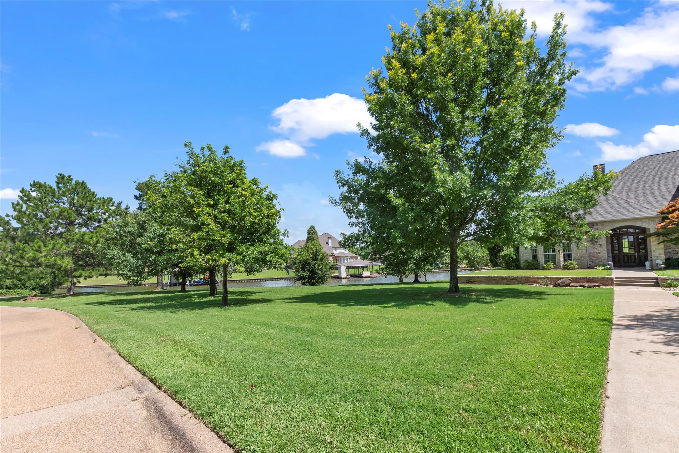 229 Lakeside Drive