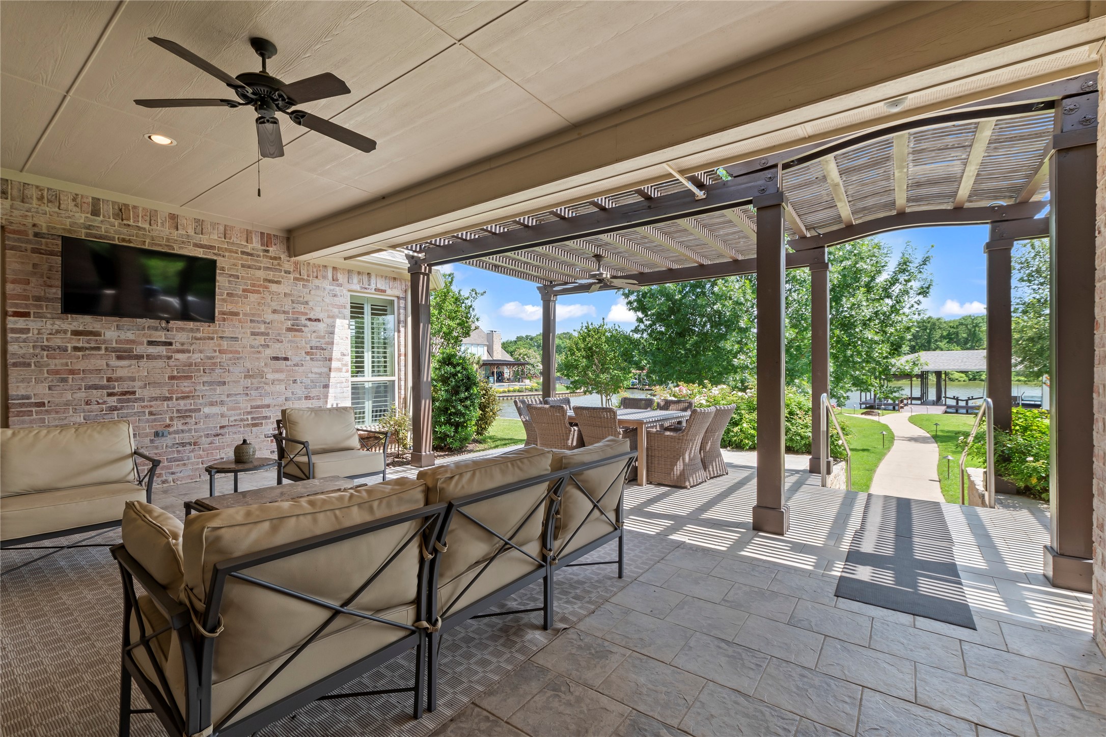 229 Lakeside Drive