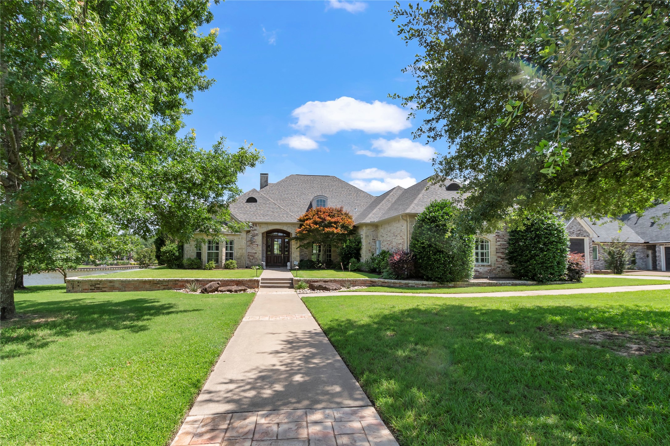 229 Lakeside Drive