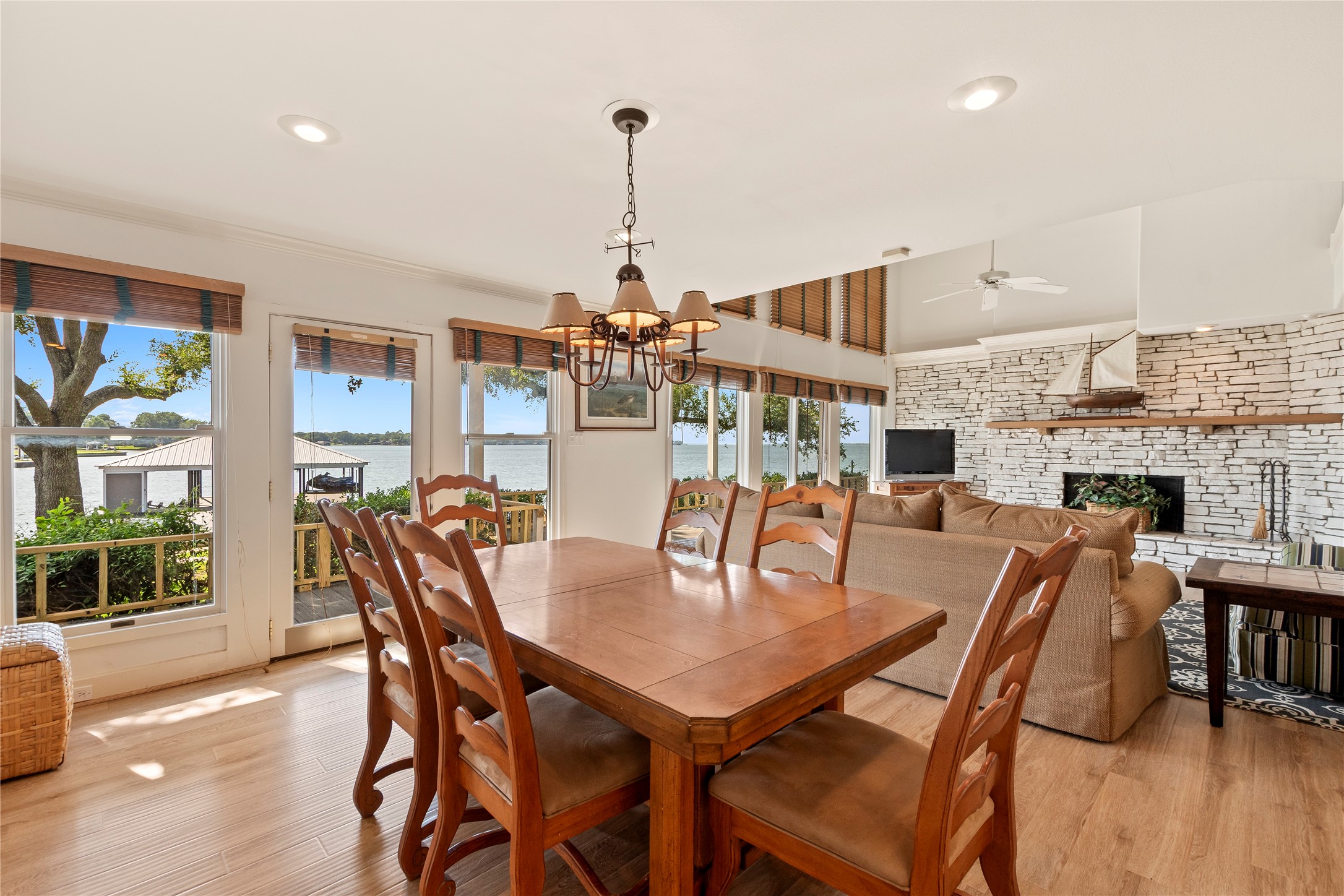 2213 N Wind Drive