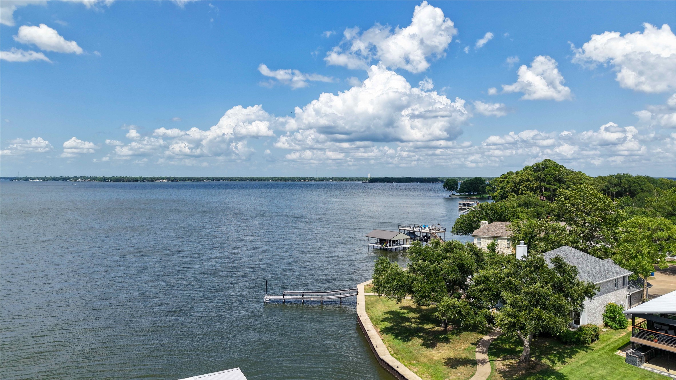 2213 N Wind Drive