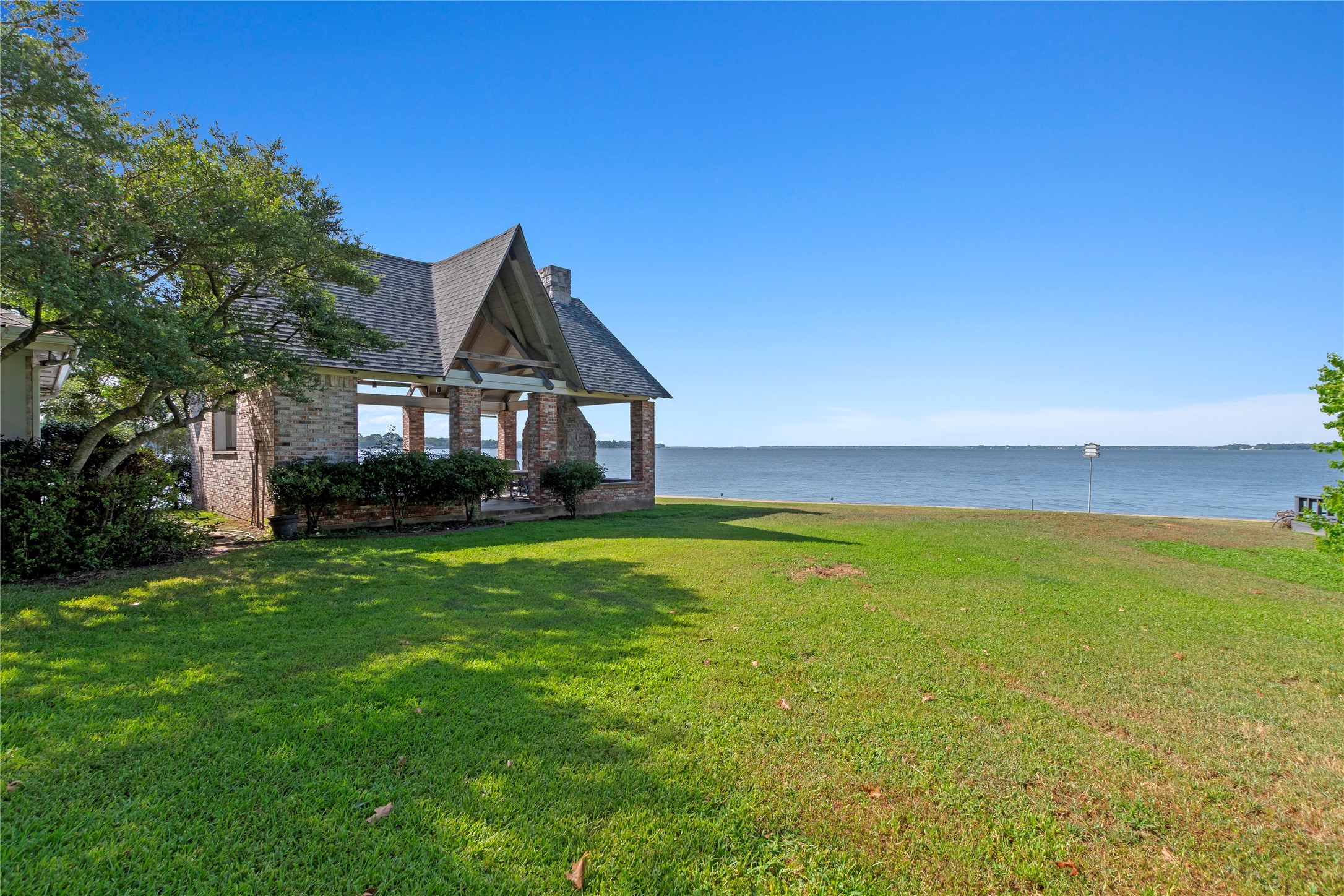 2213 N Wind Drive