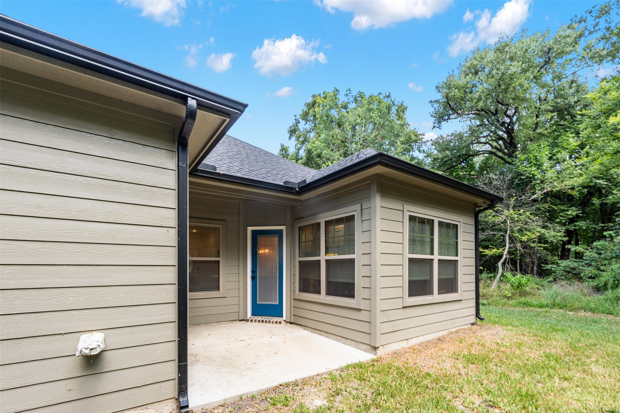 118 Channelview Drive