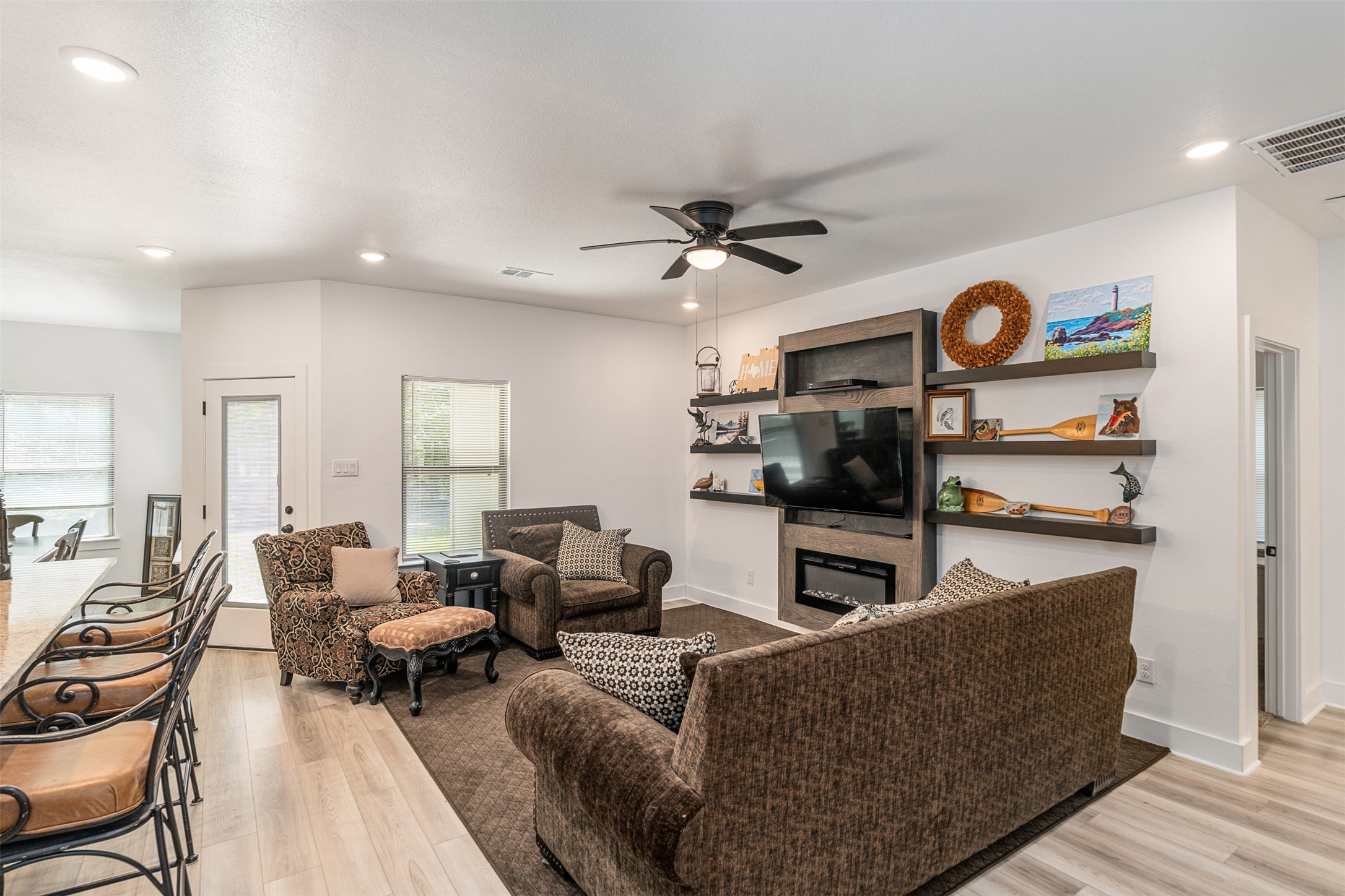 118 Channelview Drive