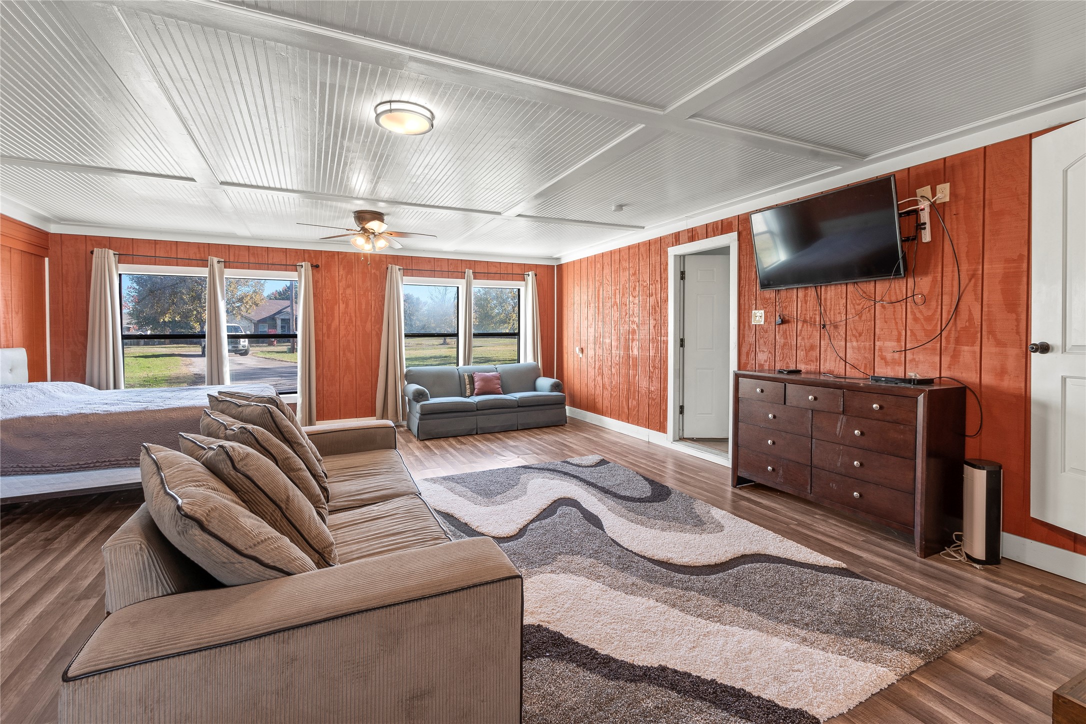 111 Rocking Chair Ranch Road