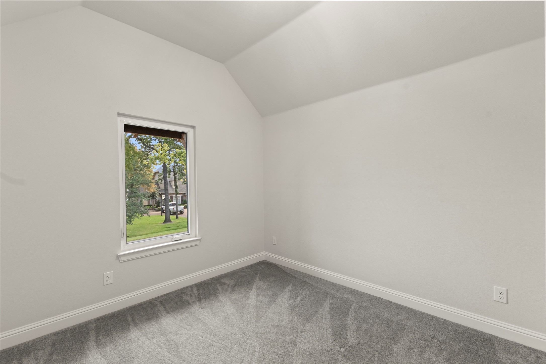 221 Saint Andrews Drive