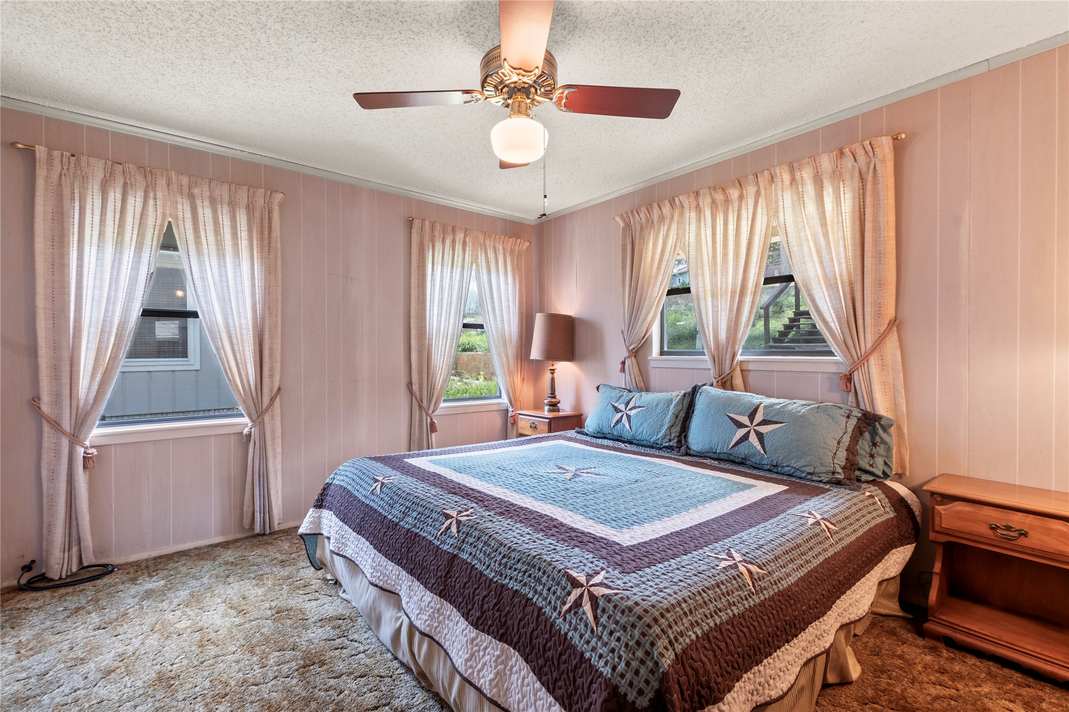 201 Isle Of View Drive