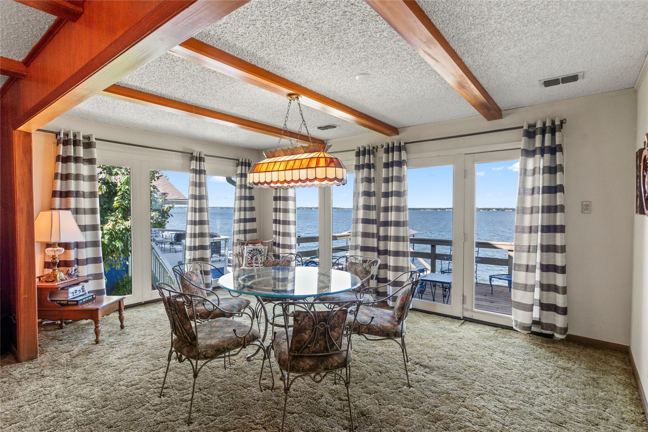 201 Isle Of View Drive