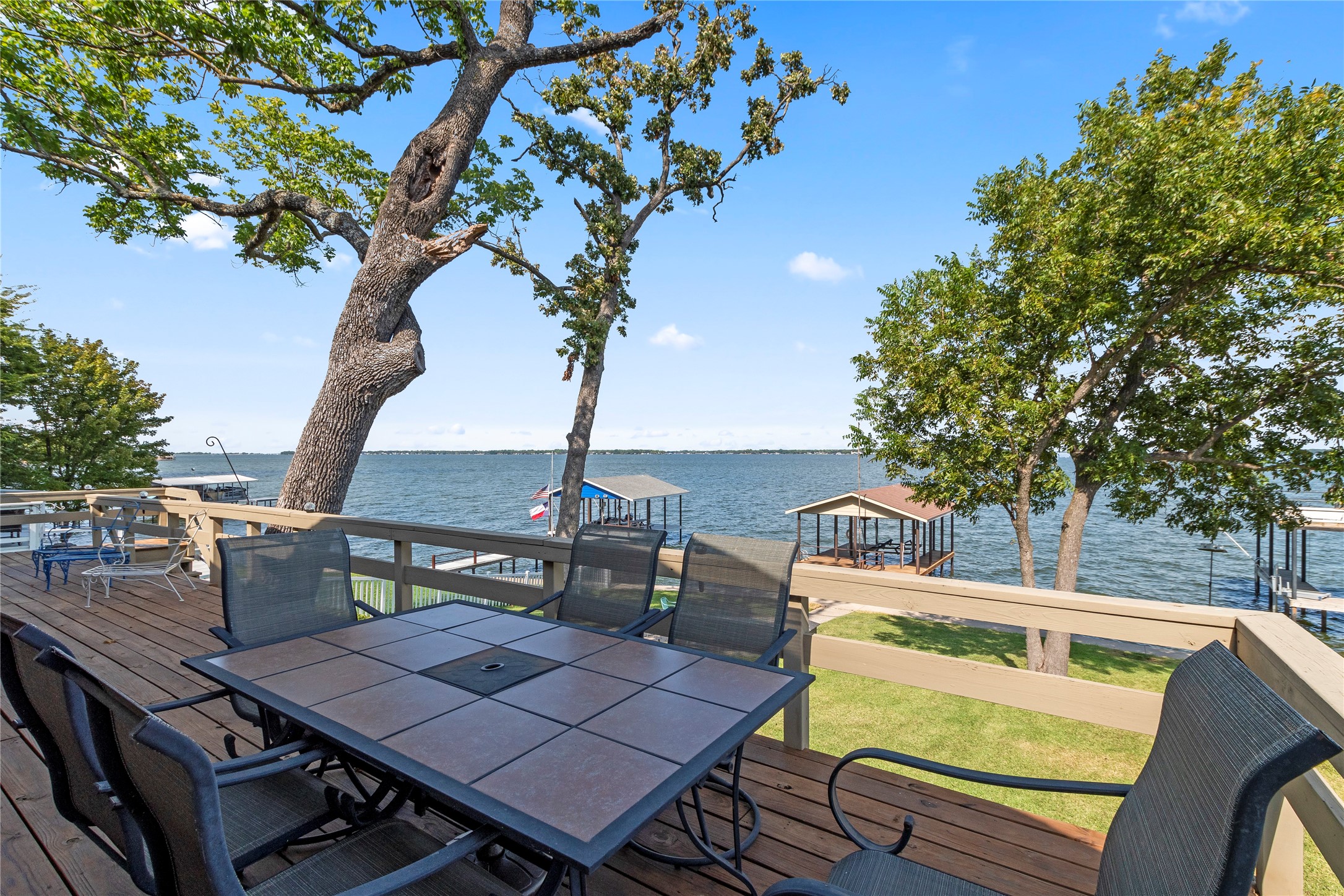 201 Isle Of View Drive