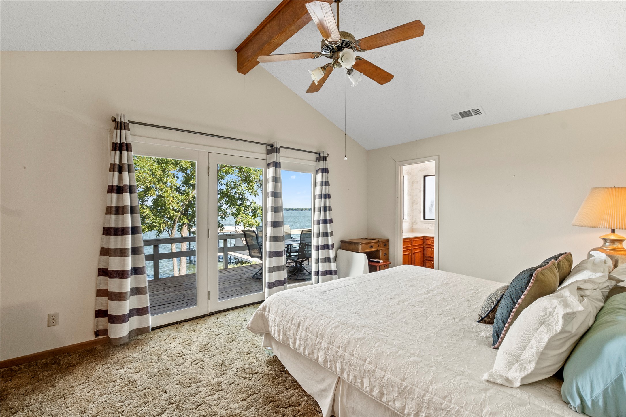 201 Isle Of View Drive