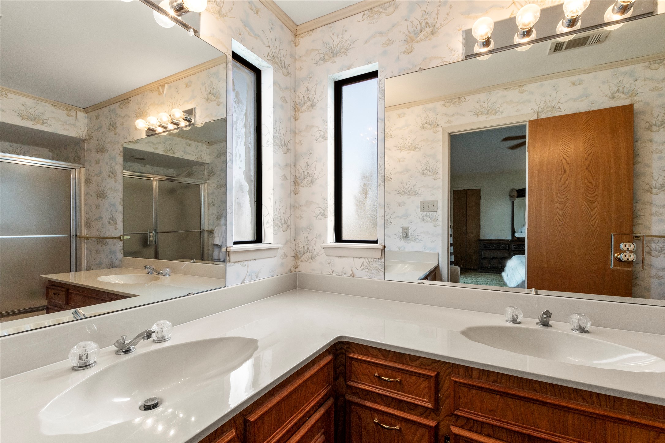 201 Isle Of View Drive