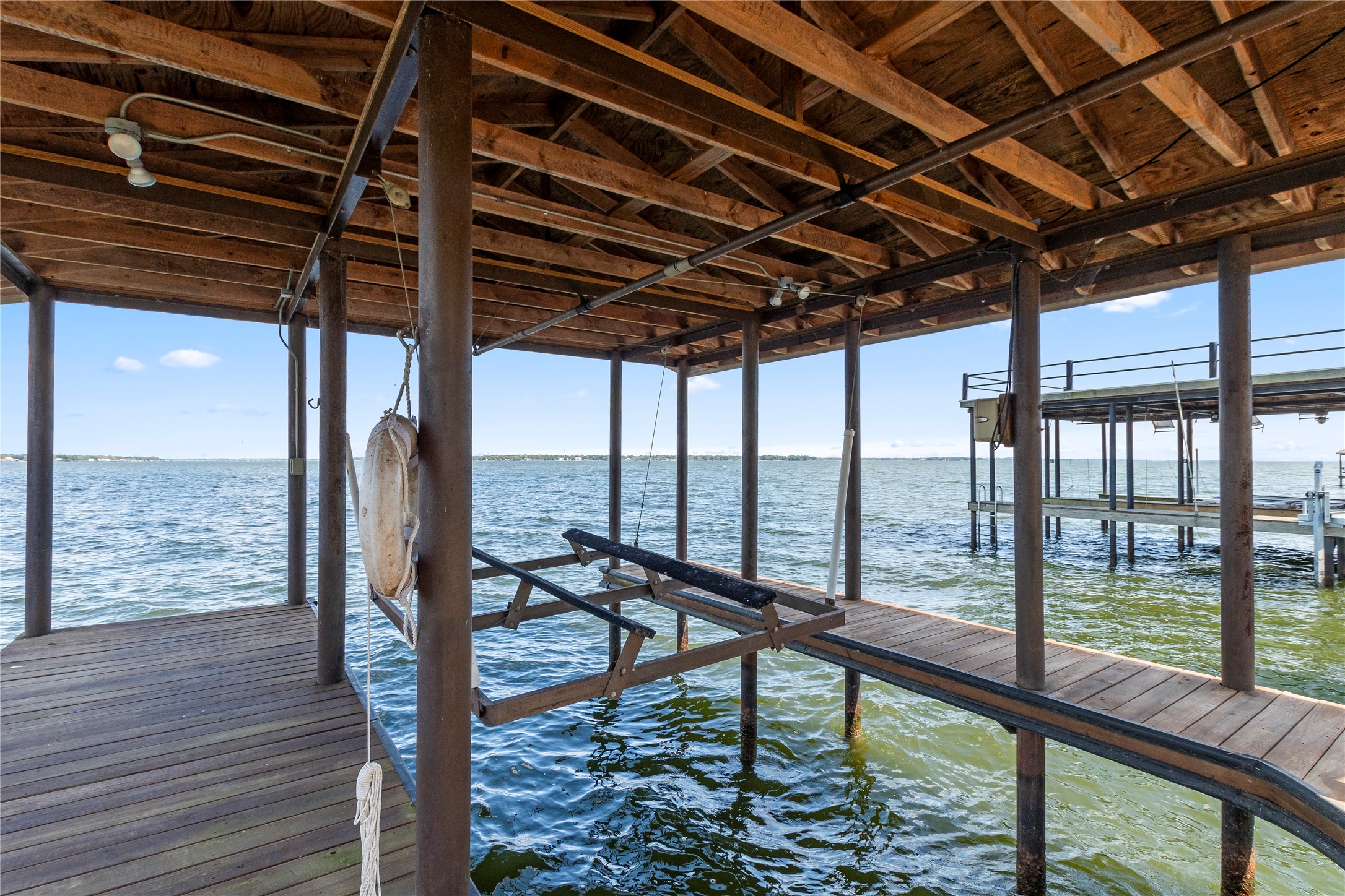 201 Isle Of View Drive