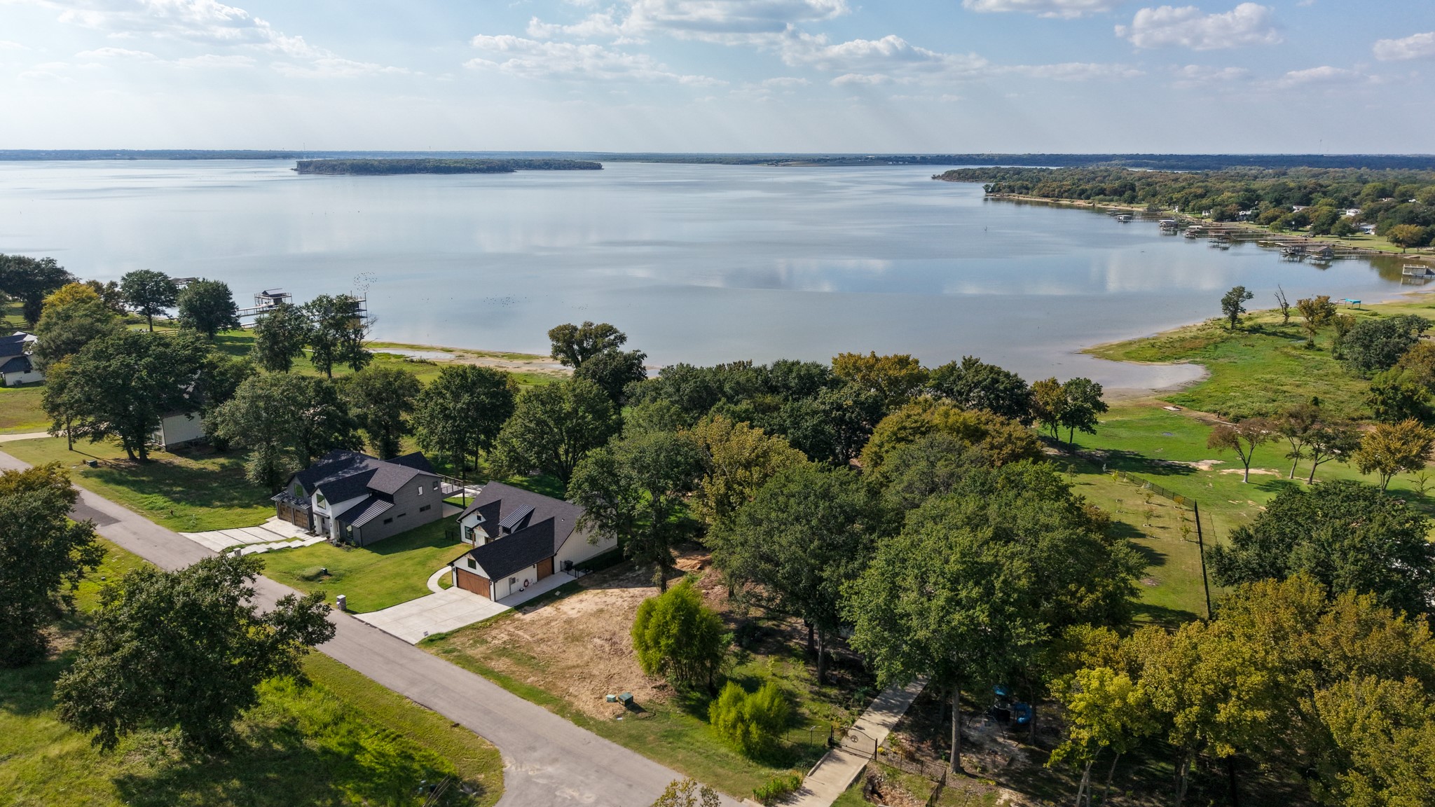 1520 Shoreline Drive