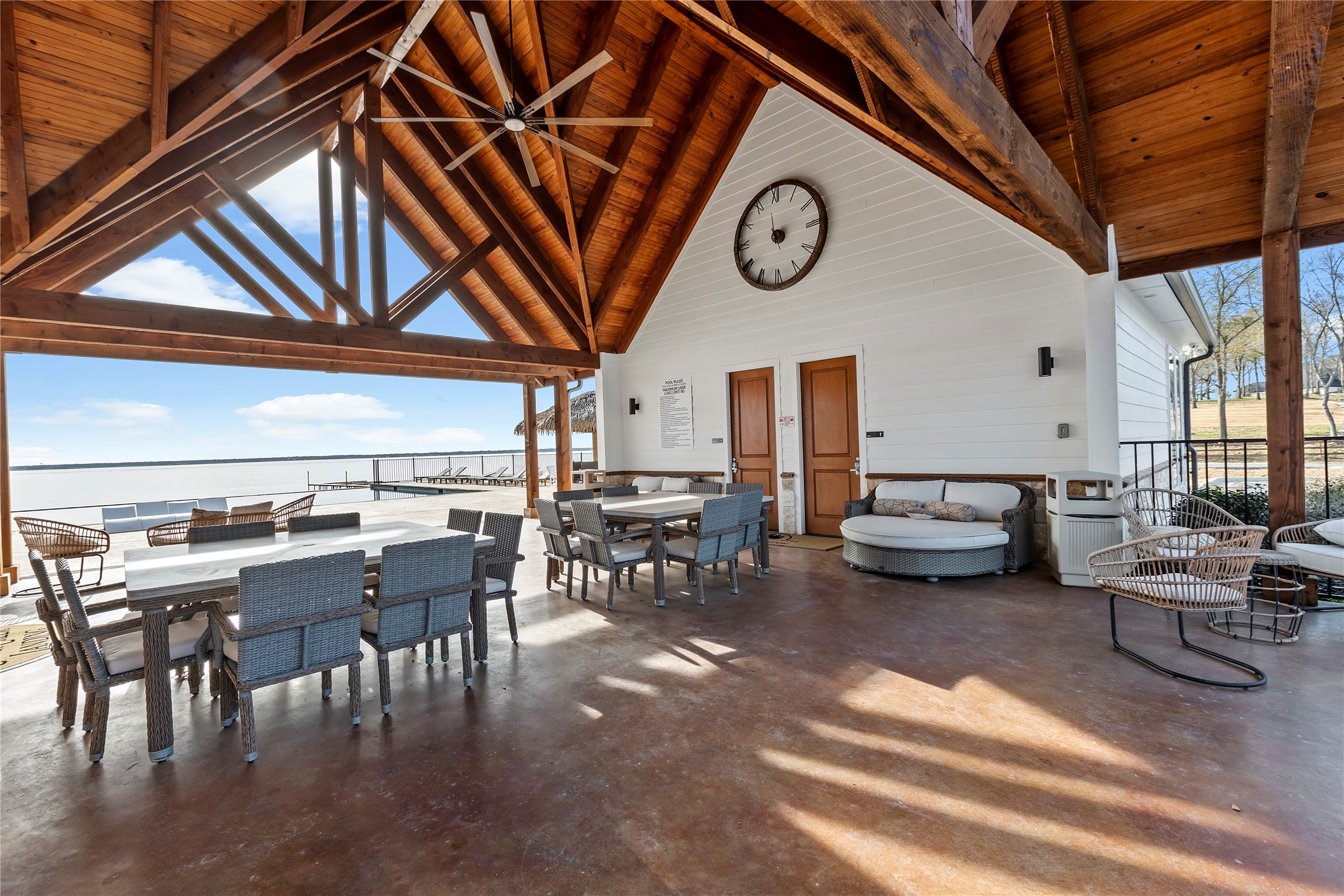 1520 Shoreline Drive