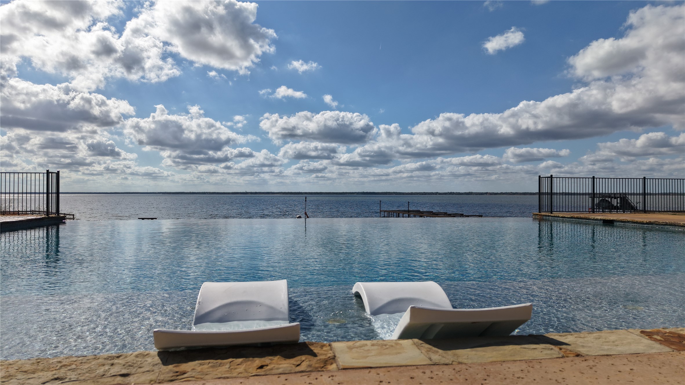 1520 Shoreline Drive