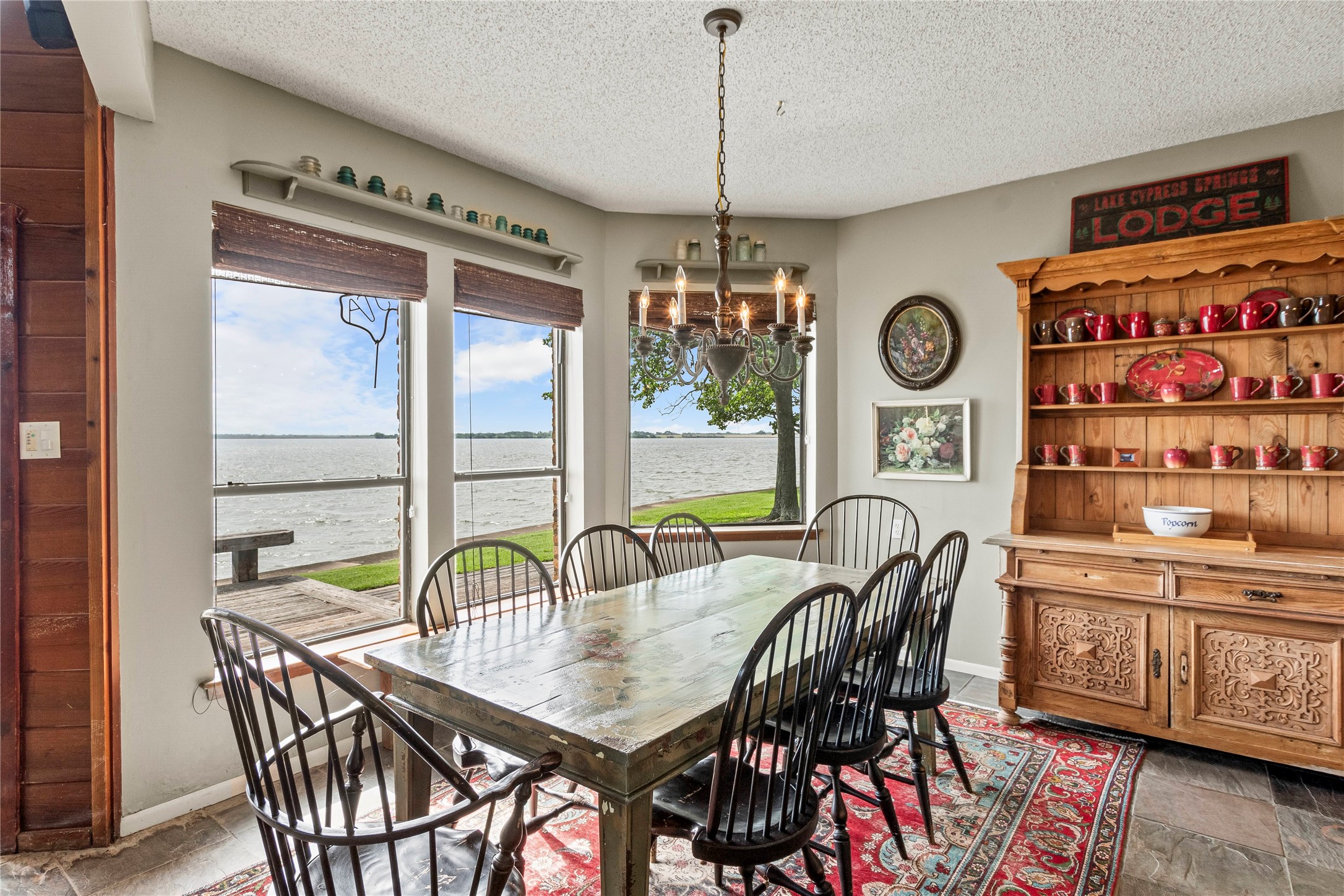 555 Arrowwood Beach Road