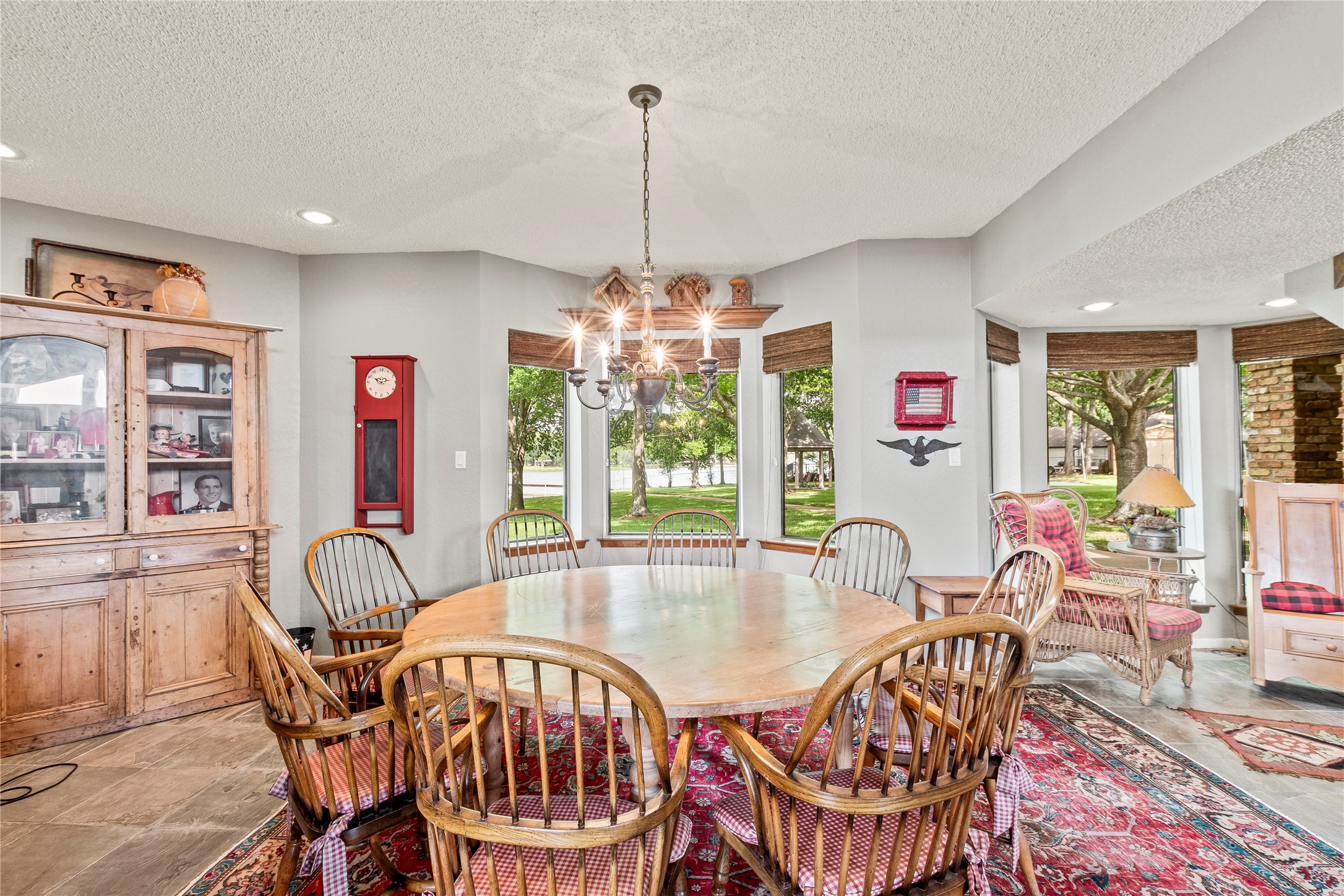 555 Arrowwood Beach Road