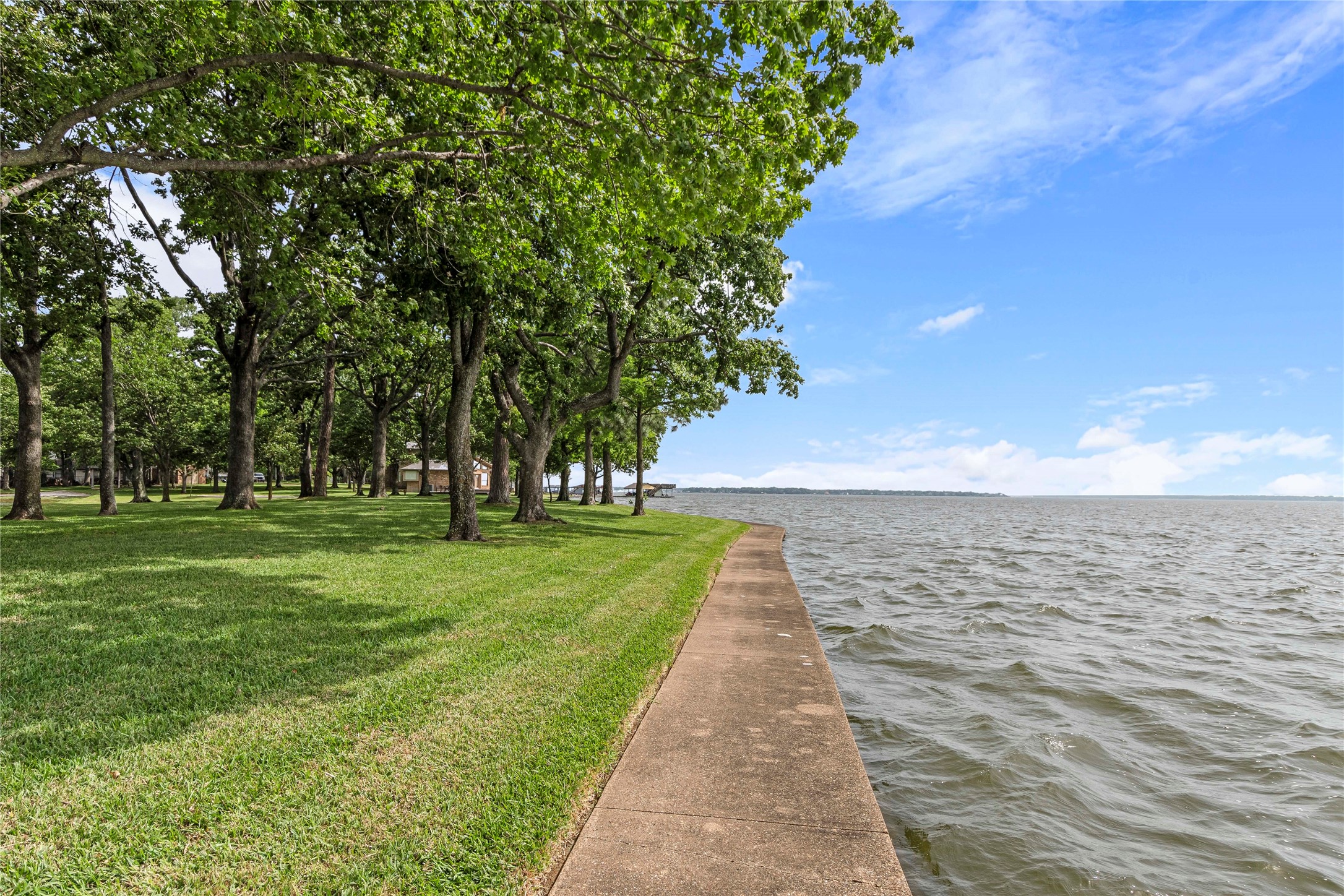 555 Arrowwood Beach Road